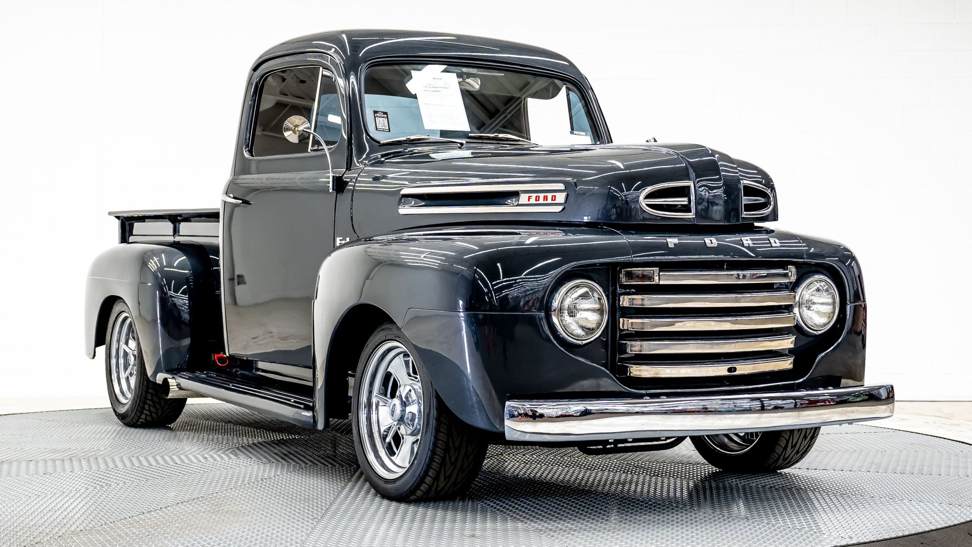 Ford F 1. Crown Classics. Buy