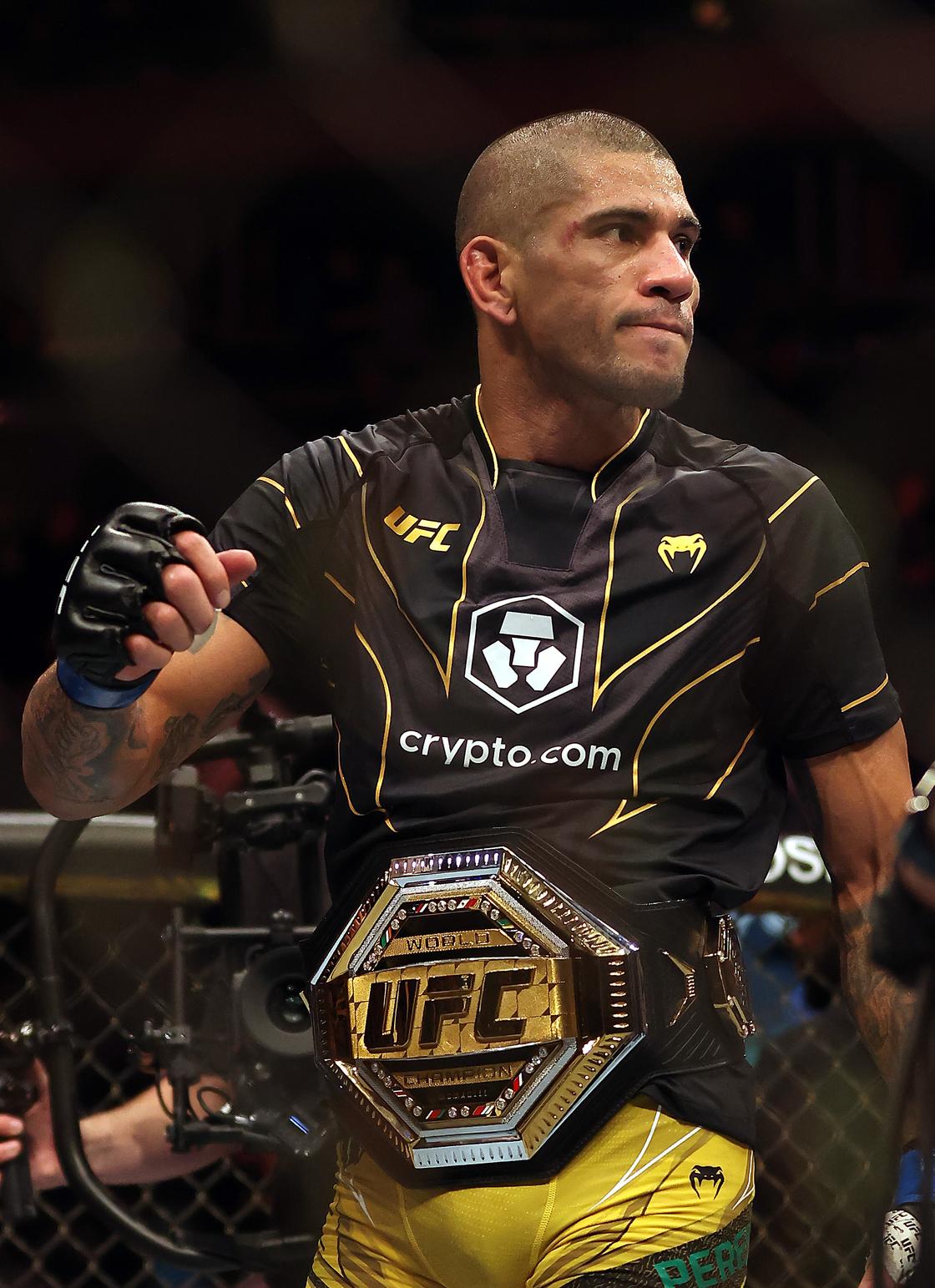 Alex Pereira Champion