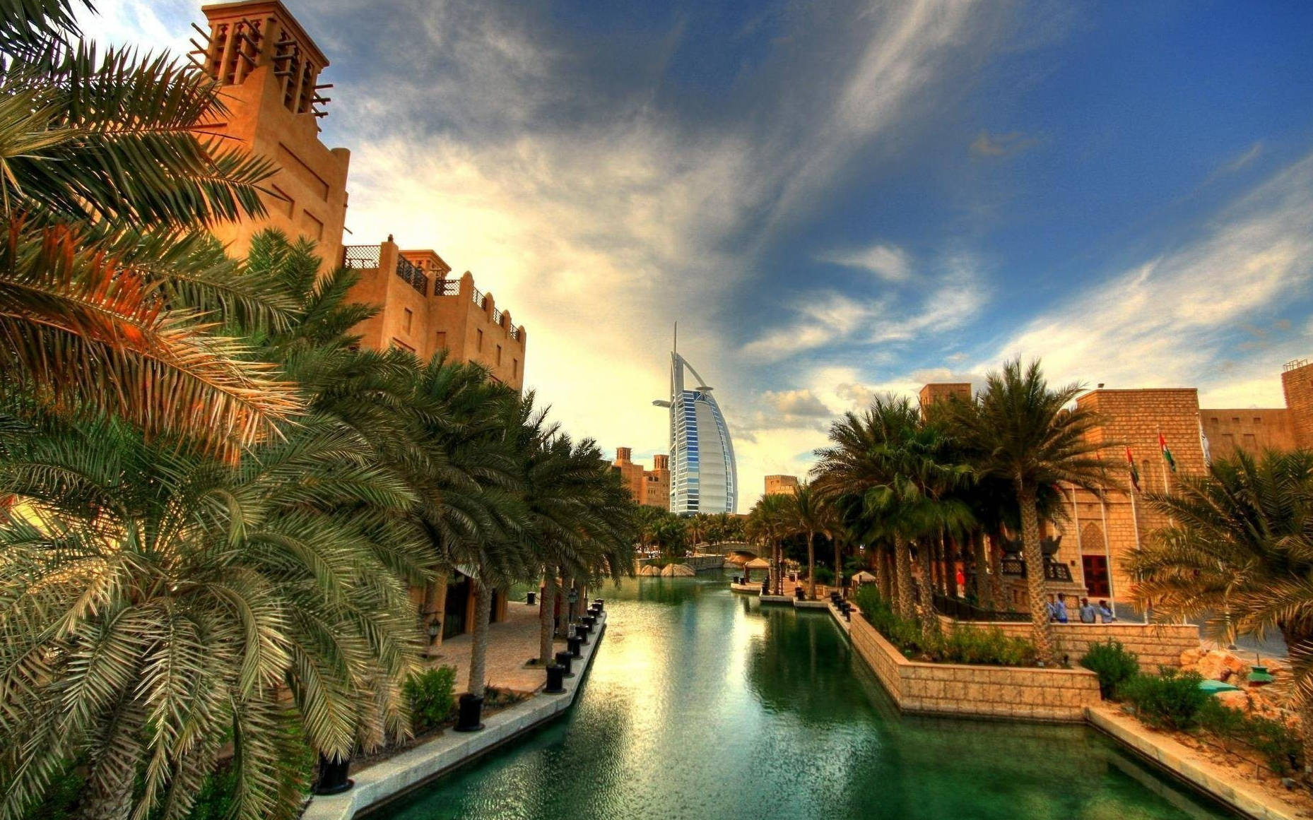 Download United Arab Emirates Madinat