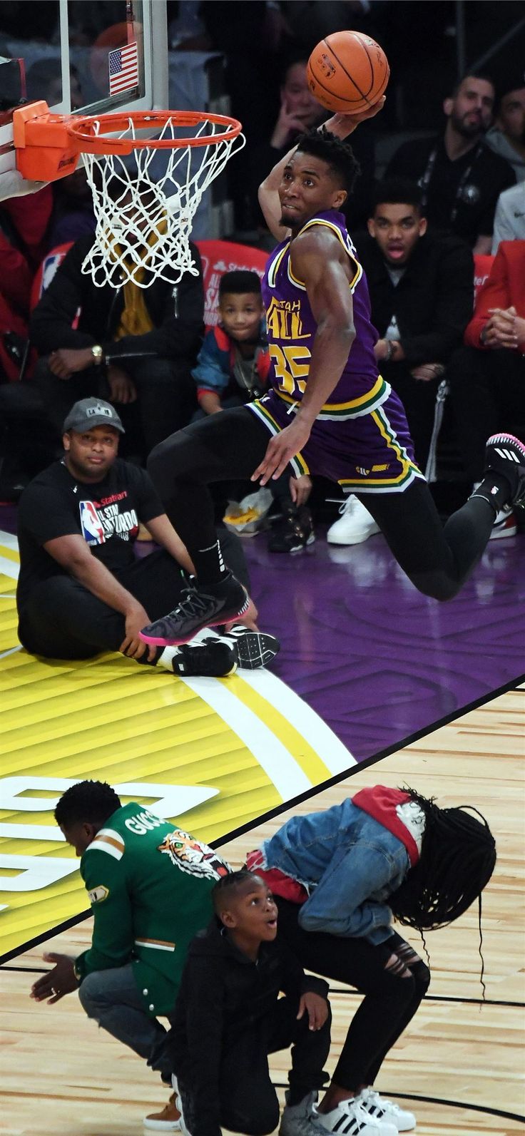 Sister Kevin Har. iPhone 11 Wallpaper