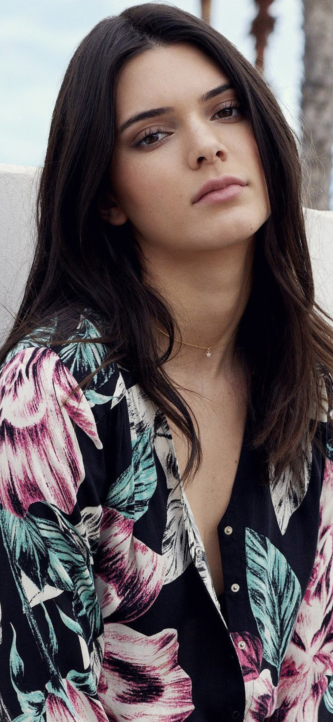 Kendall Jenner Cute iPhone XS