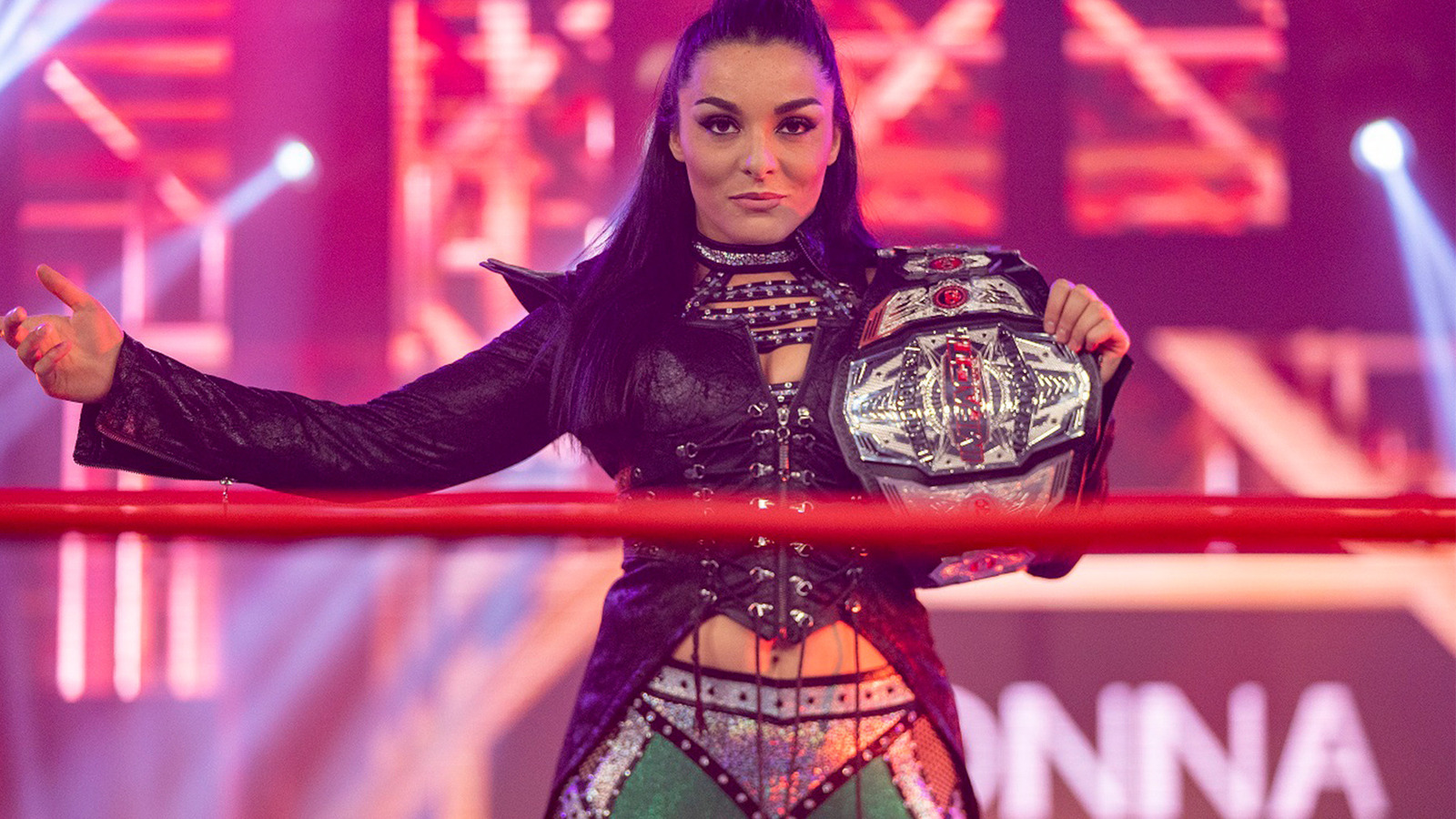 Deonna Purrazzo Arrives On AEW Dynamite
