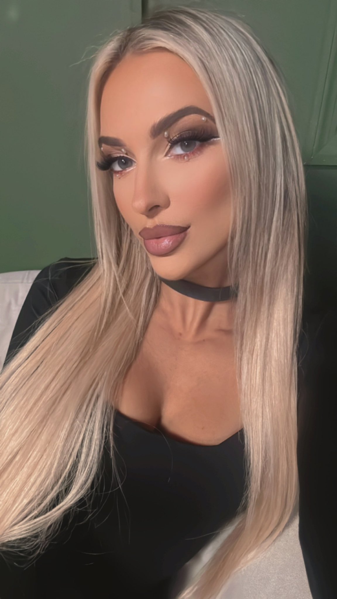 Hot Karmen Petrovic Photo