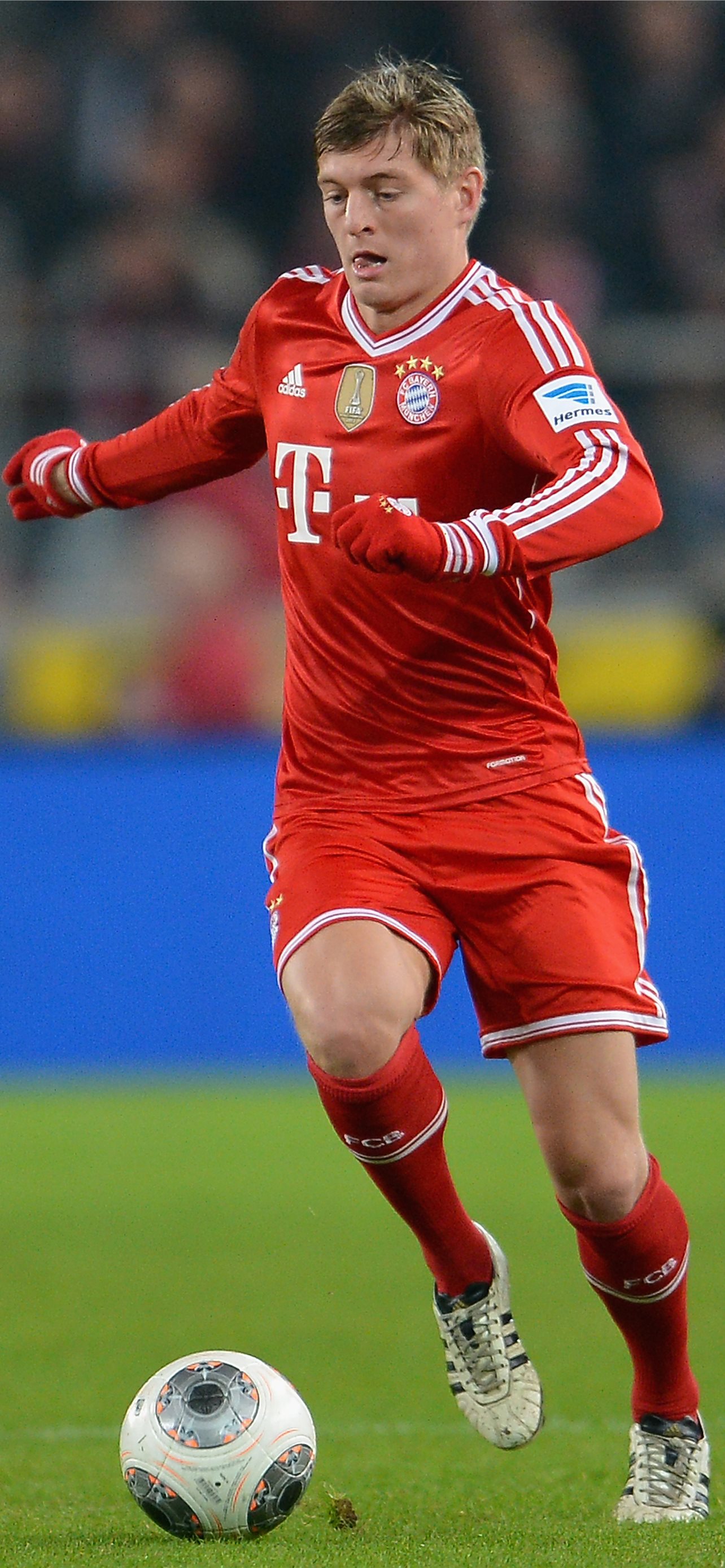 Best Toni kroos iPhone HD Wallpaper