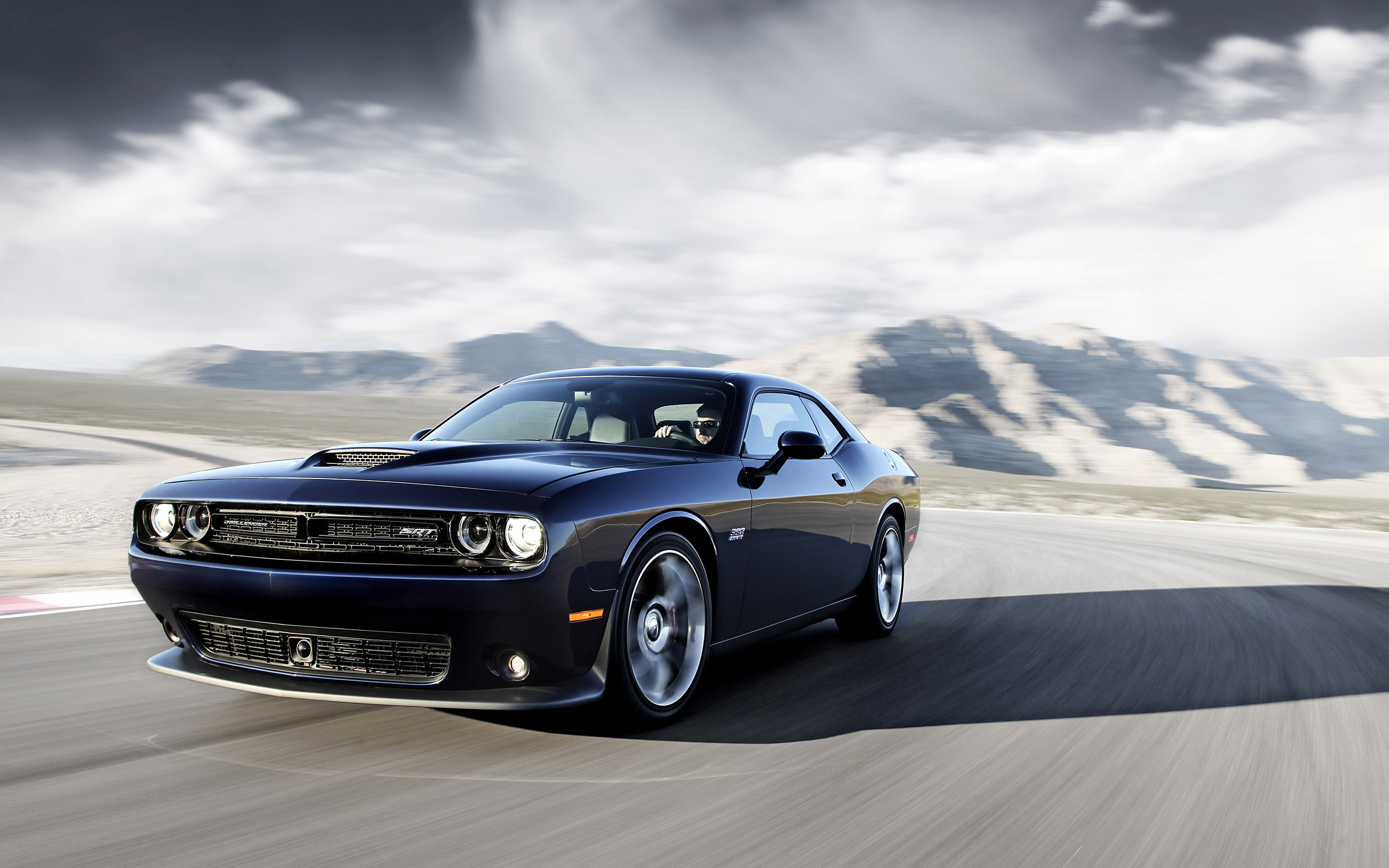 HD desktop wallpaper: Dodge Challenger