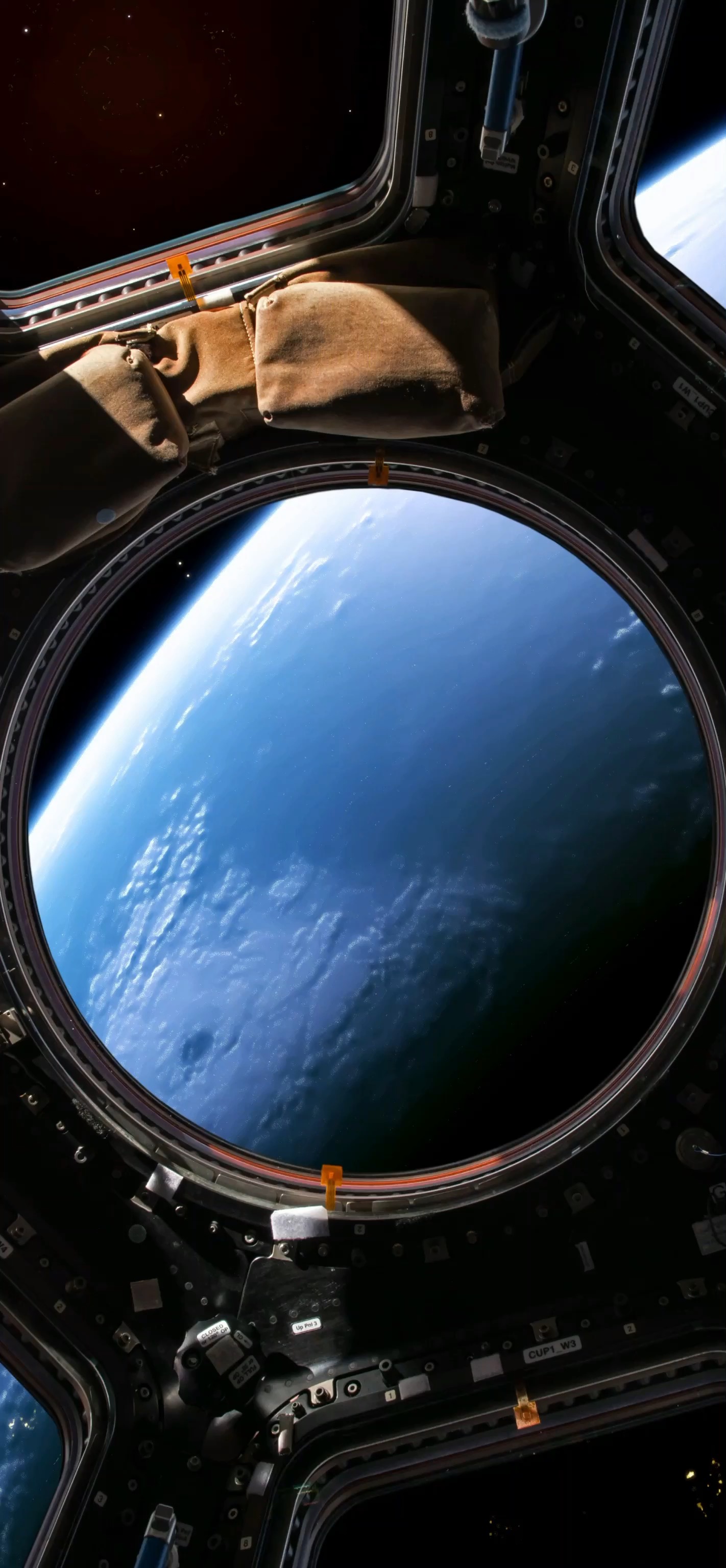 Space Shuttle. LIVE Wallpaper