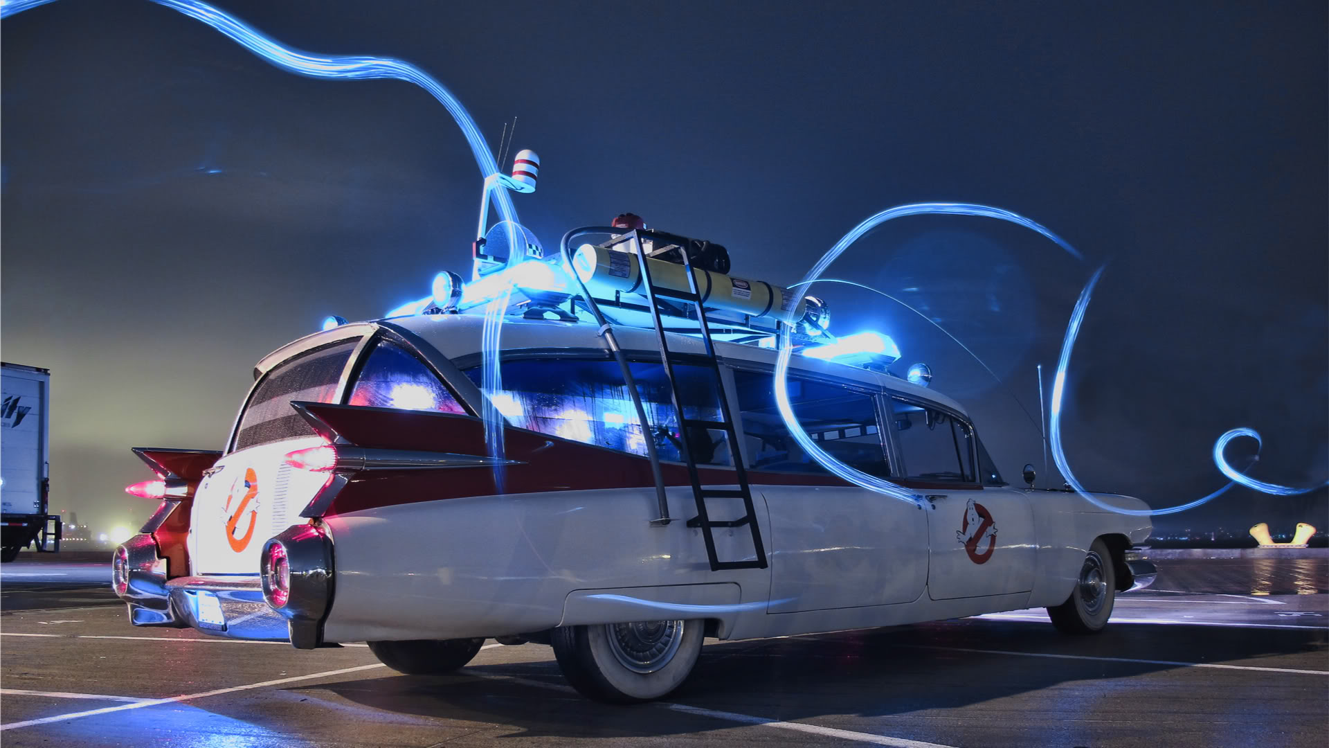 Download Ghostbusters Vehicle Cadillac