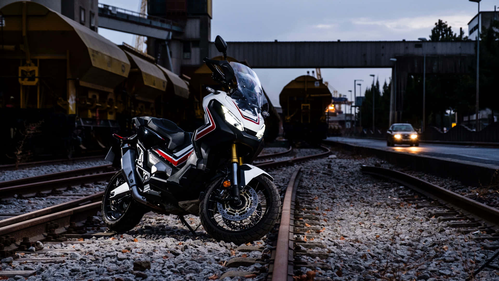 Download Explore the world on 4K Bikes