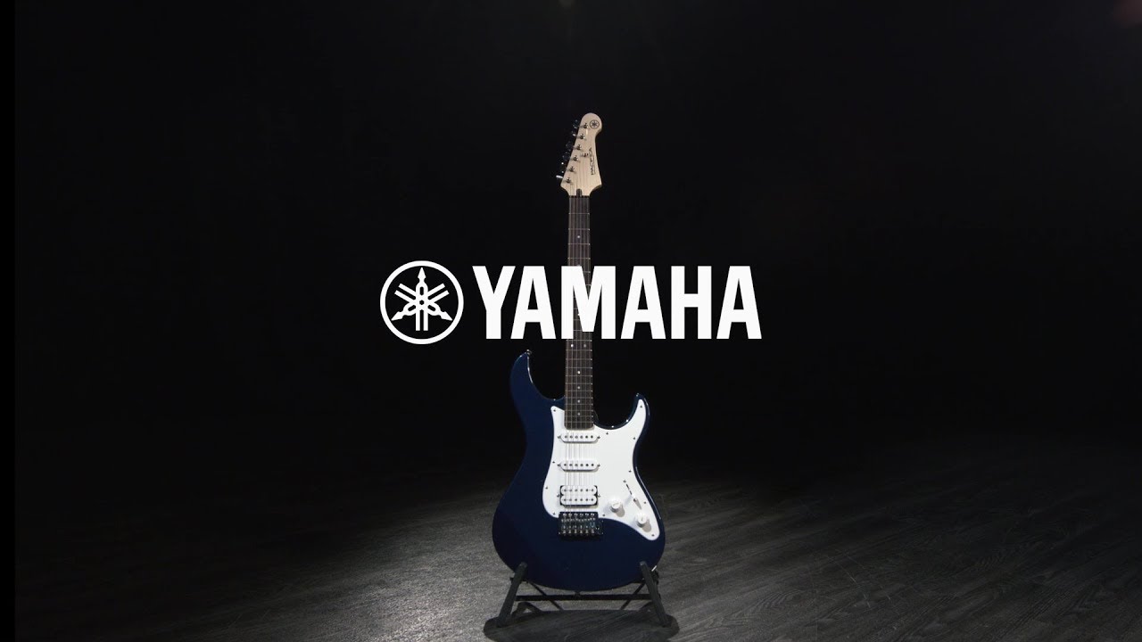 Yamaha Pacifica 012, Metallic Blue