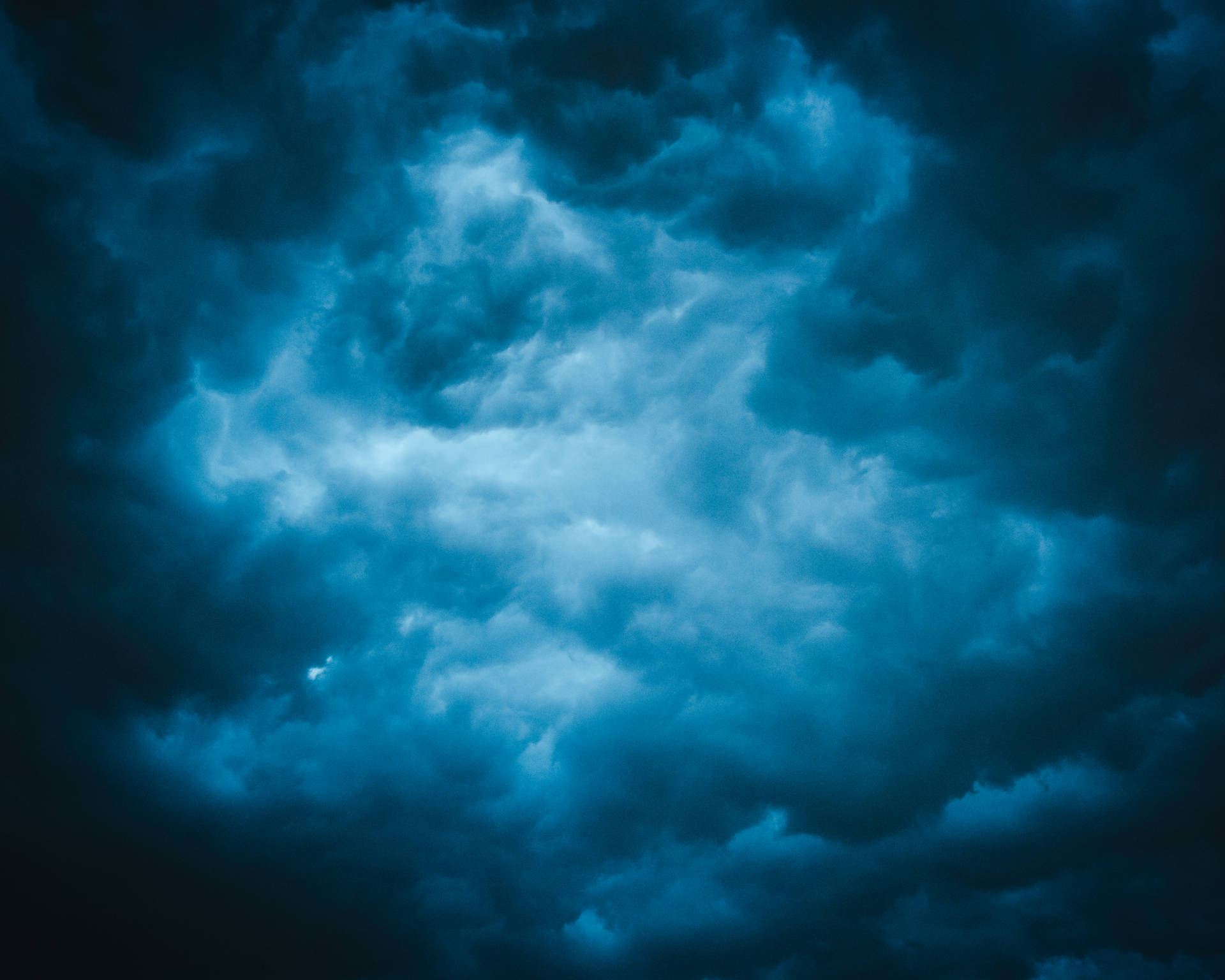 Dark Blue Clouds Wallpapers - Wallpaper Cave