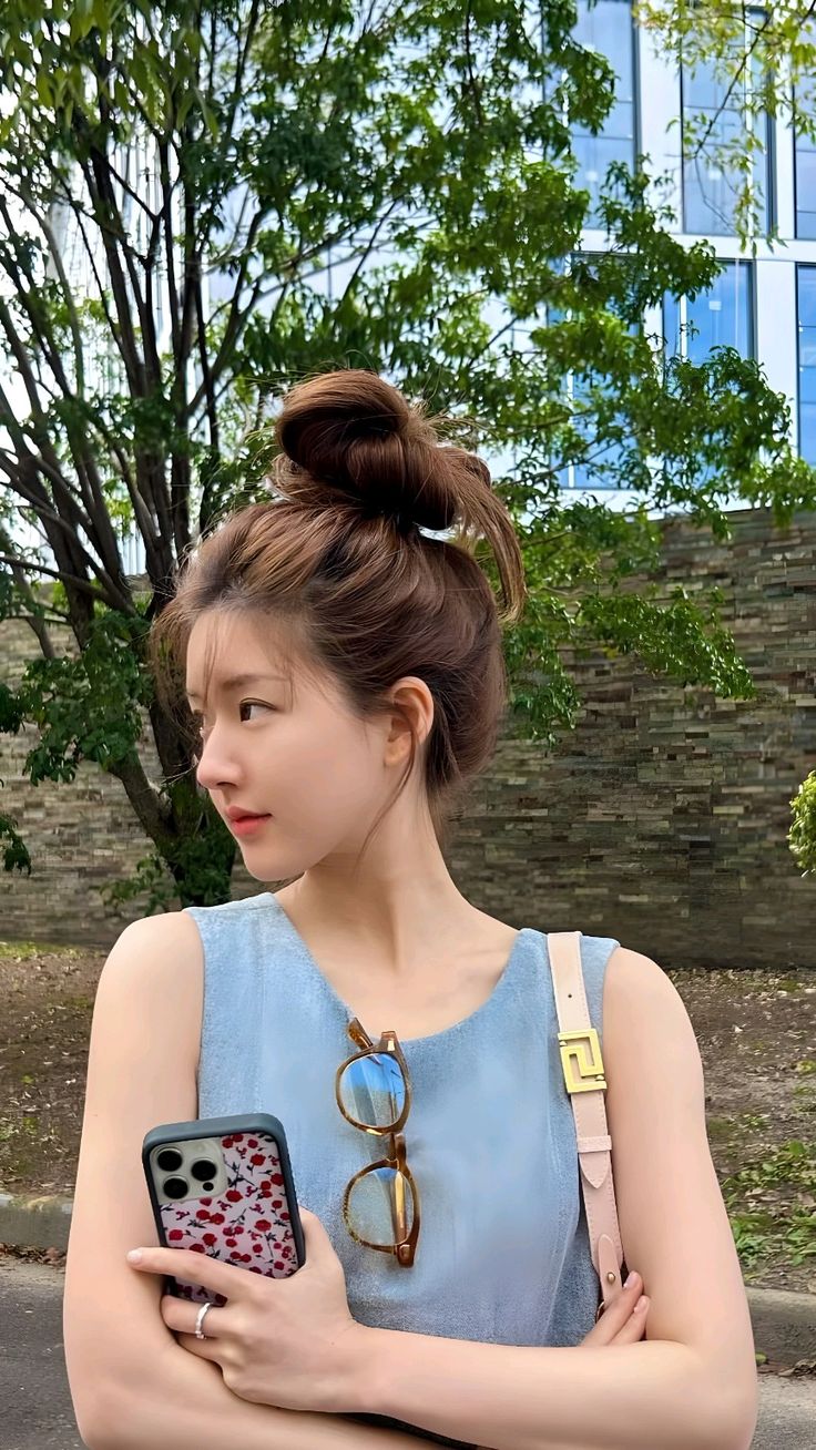 Wallpaper Zhao Lusi HD, Lockscreen Zhao