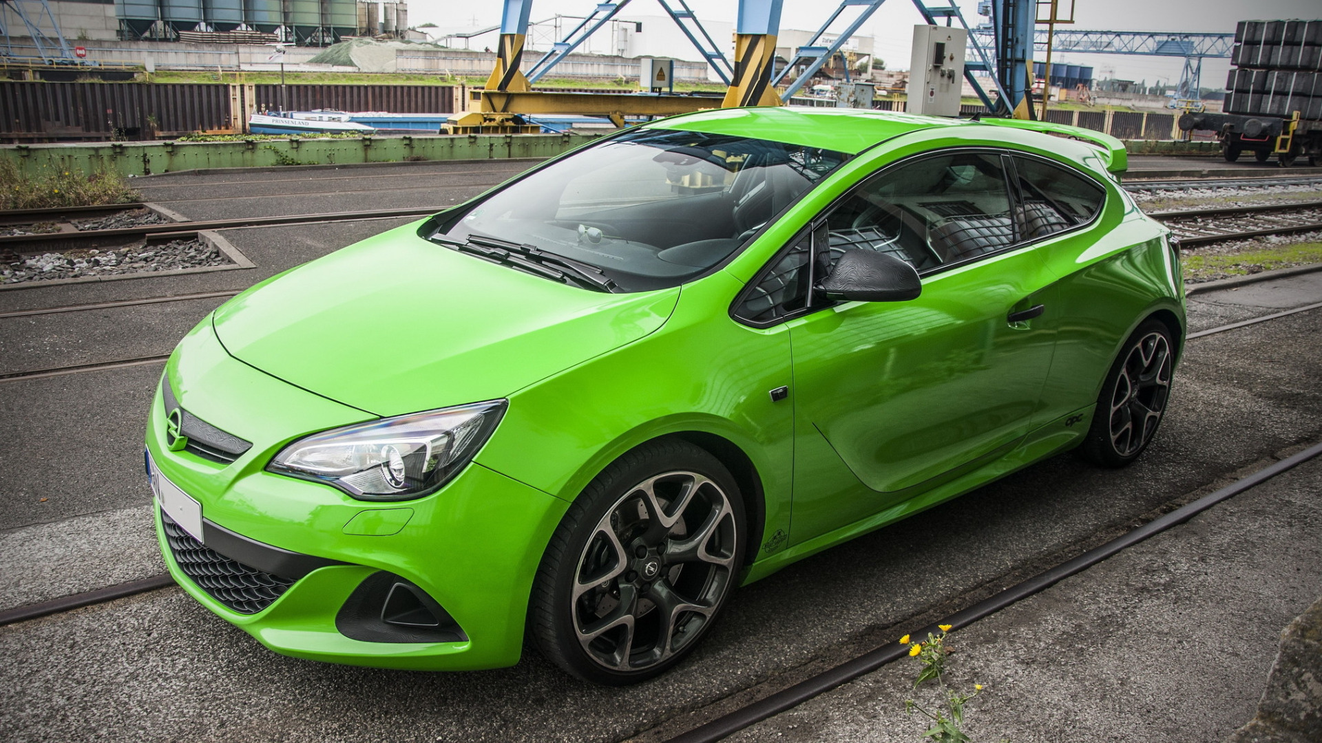 Download wallpaper Opel, Green, Astra