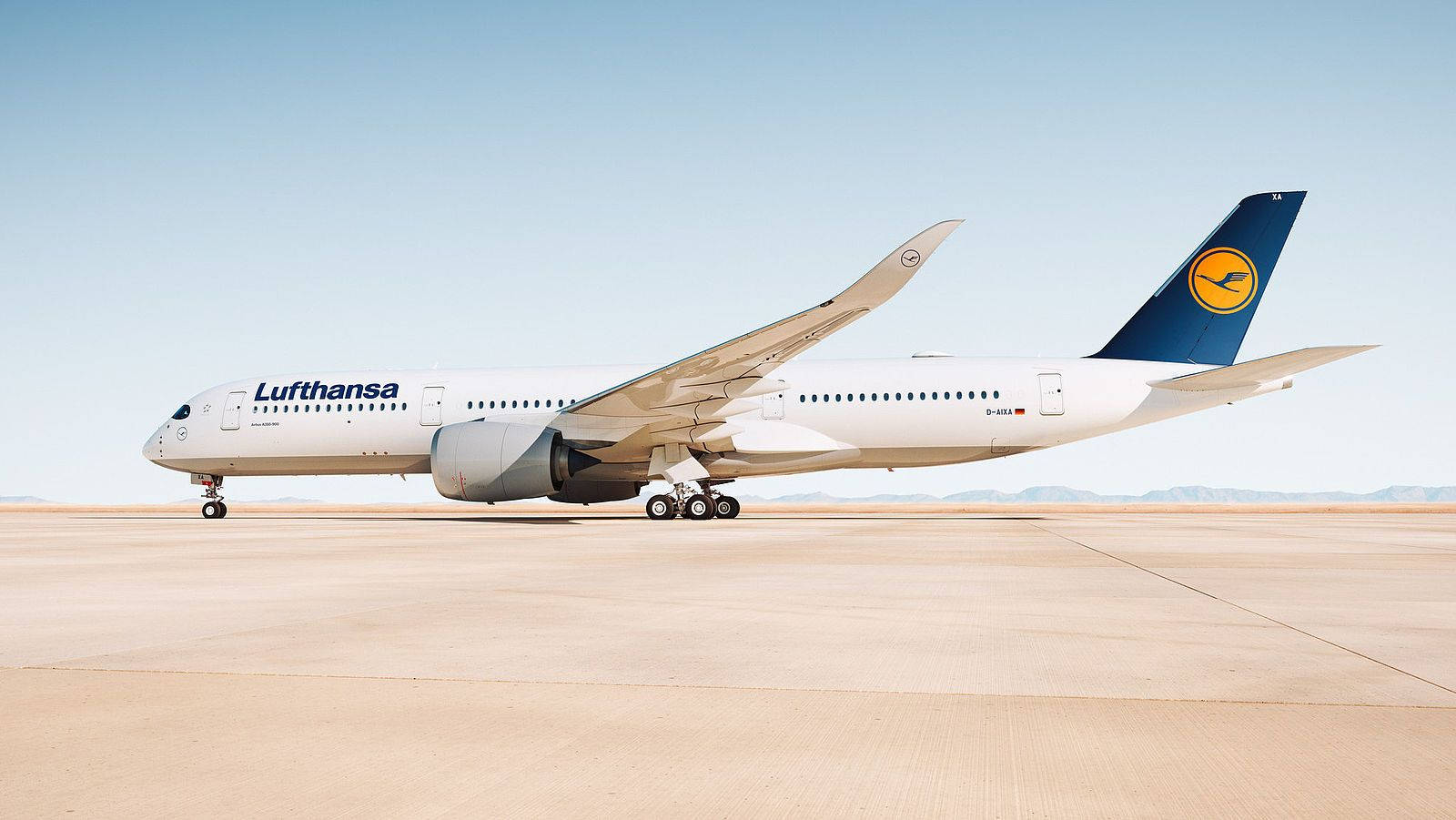 Lufthansa Wallpaper