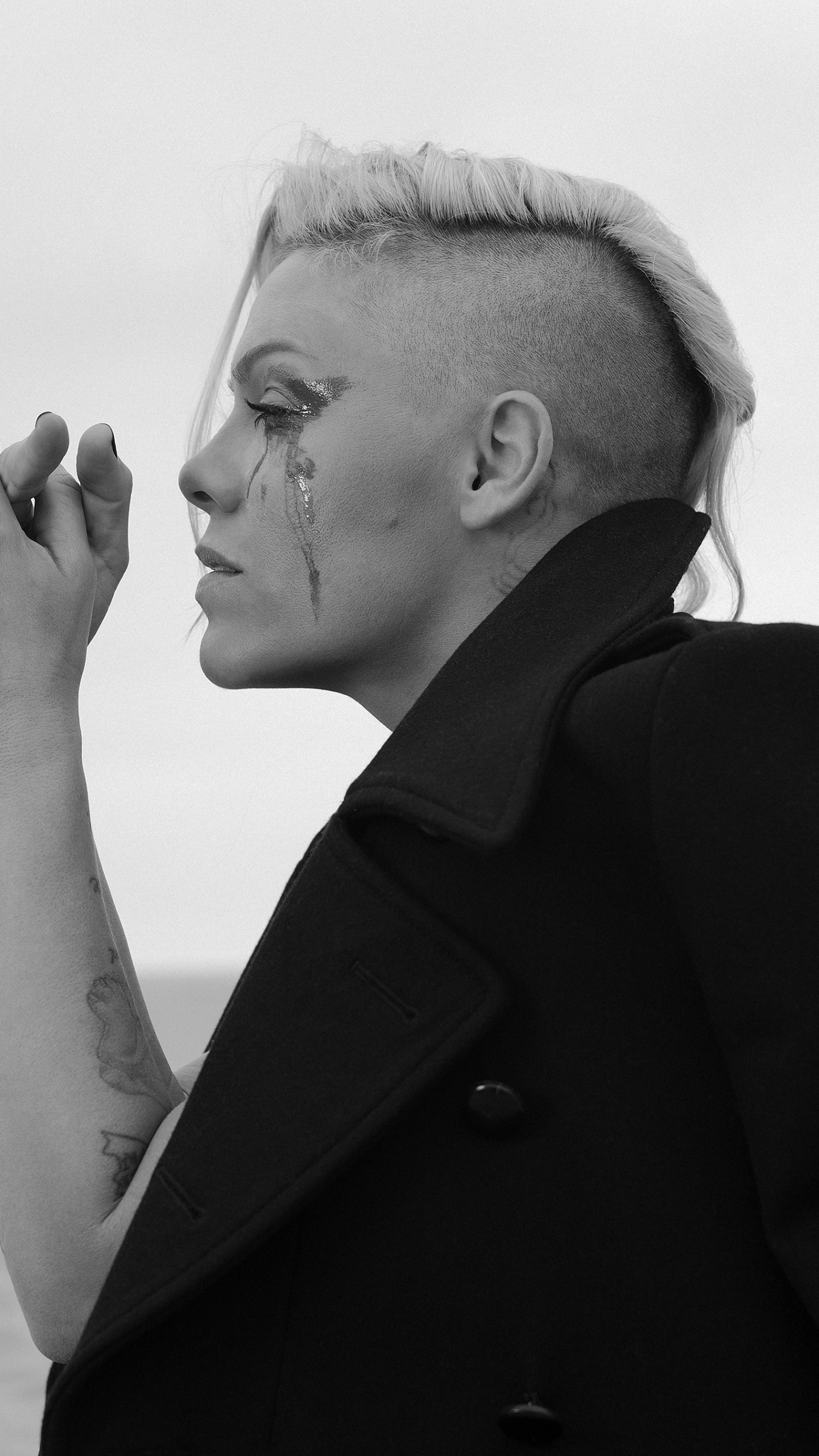 Download Pink (Singer) wallpaper