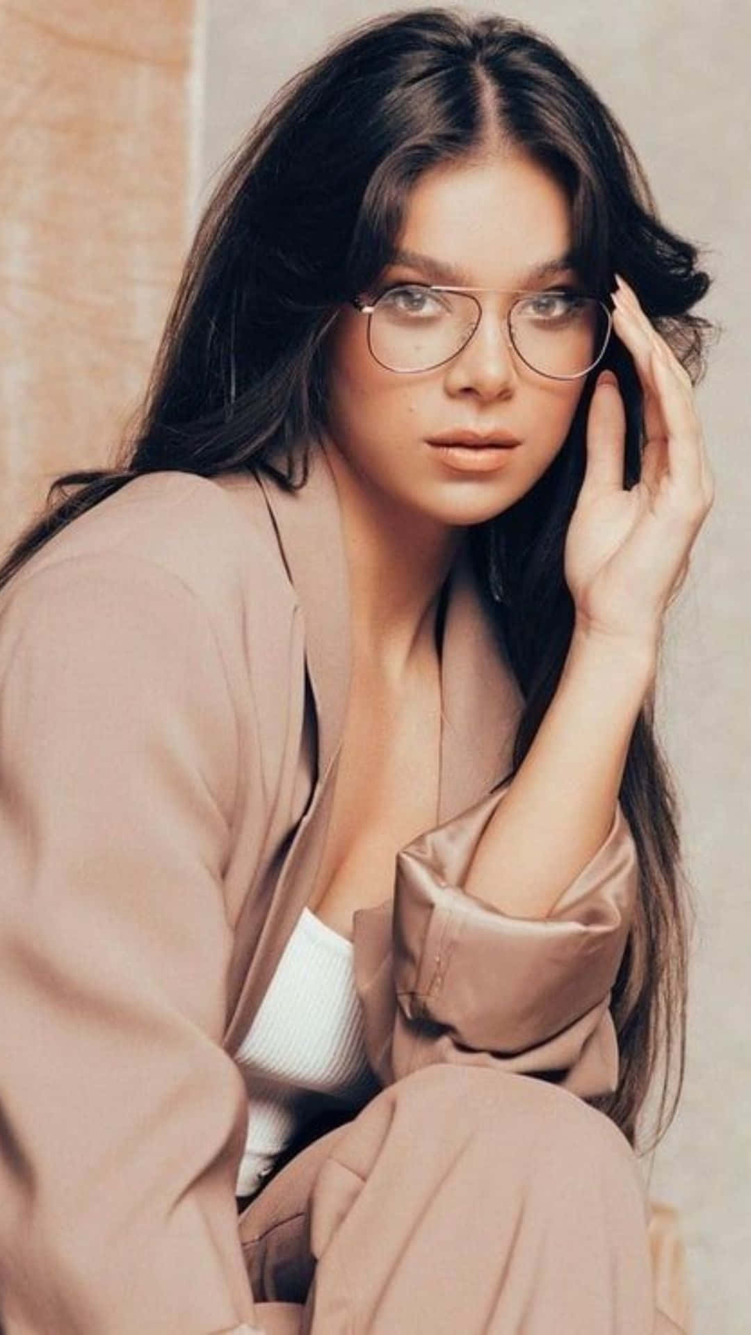 Hailee Steinfeld Photohoot Wallpaper