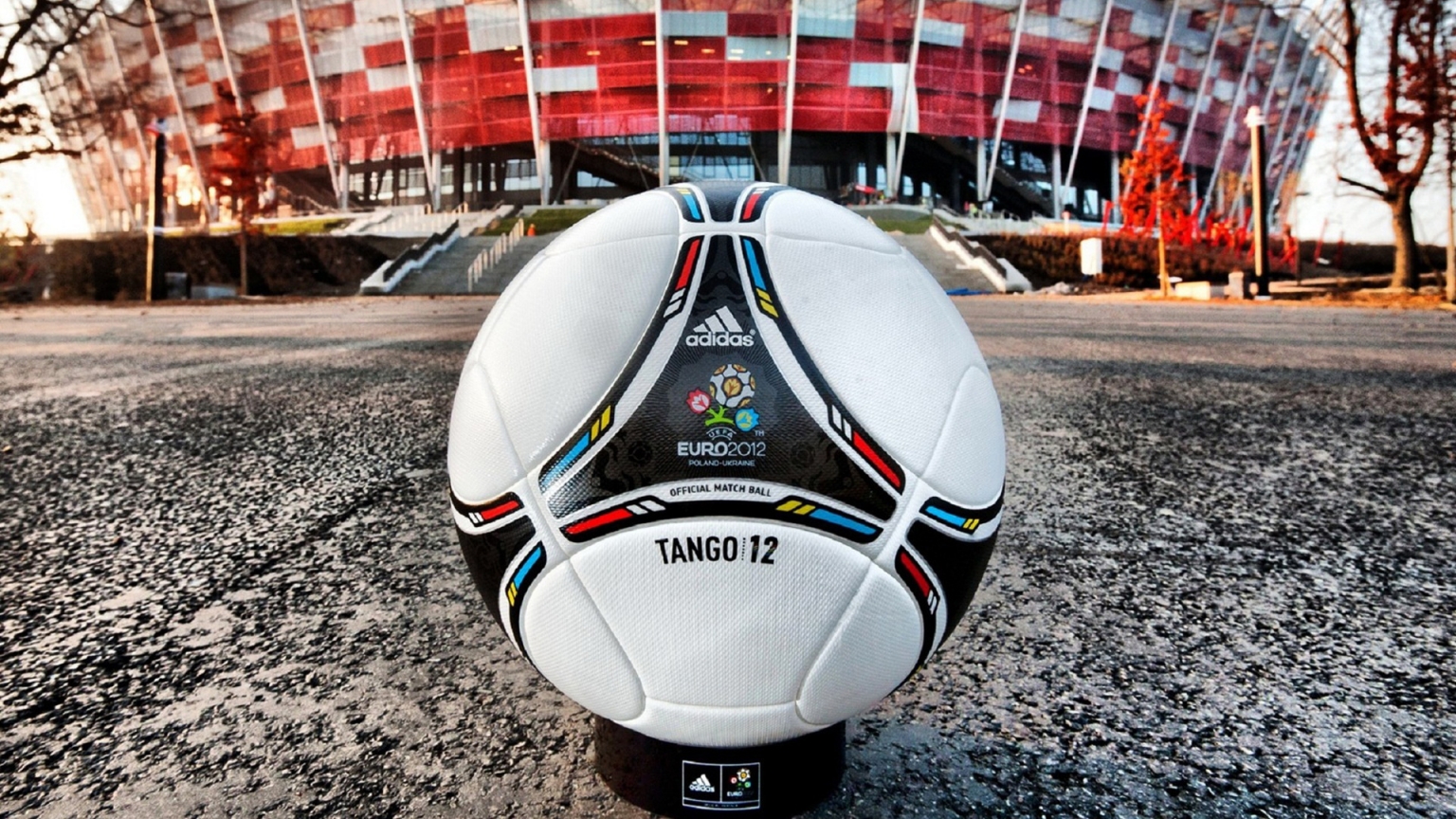 Tango EURO 2012 1536 x 864 HDTV Wallpaper