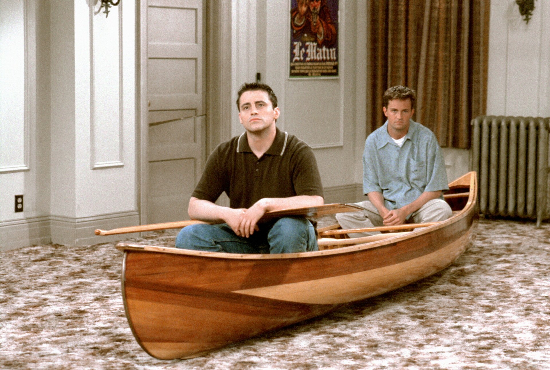 Friends TV Show & Chandler Canoe Scene HD Wallpaperx2035