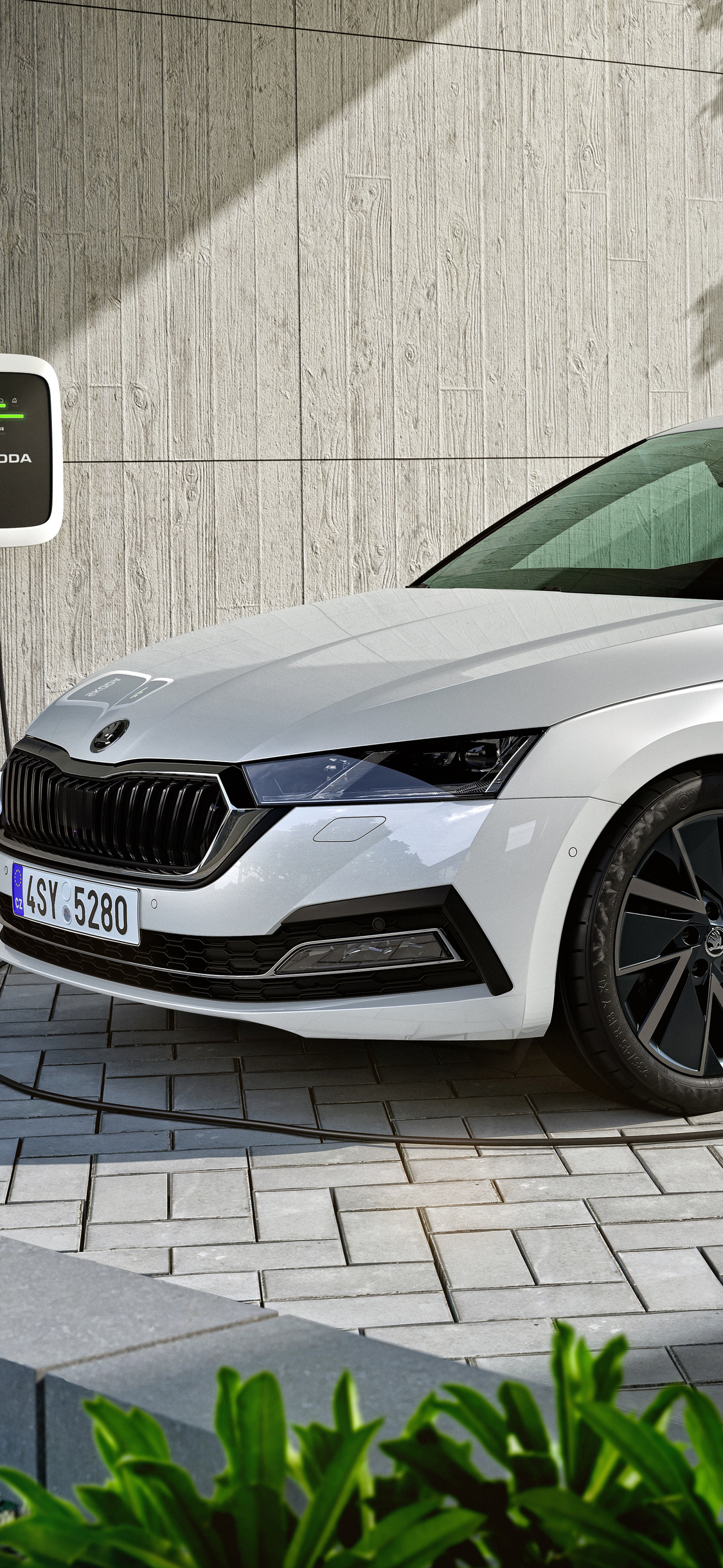 Skoda Octavia Electric 8k