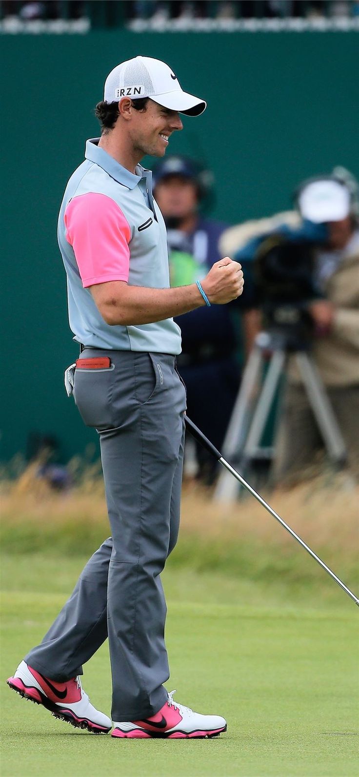 Notable golfers quick to praise McIlroy