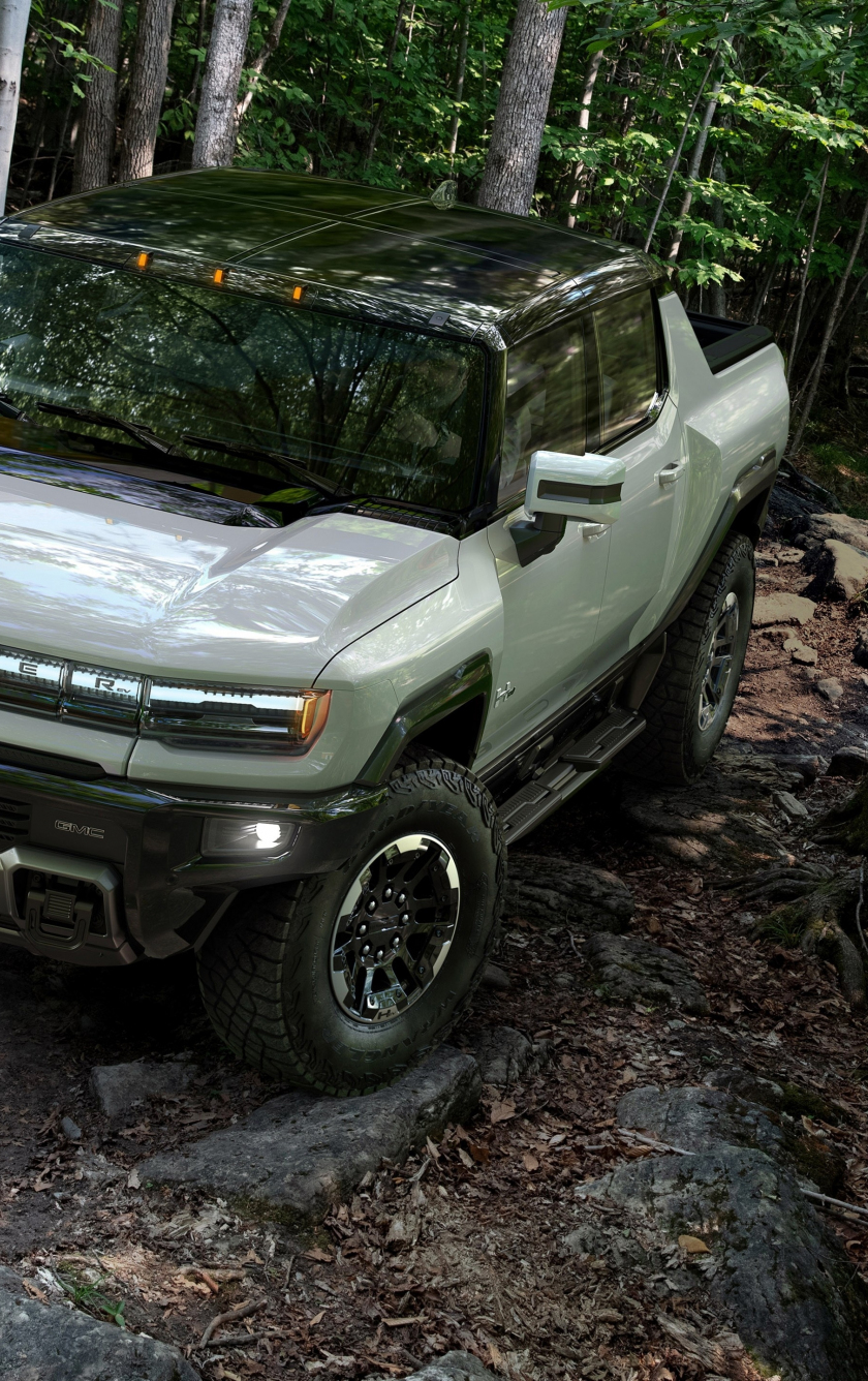 Download wallpaper 840x1336 2022 car