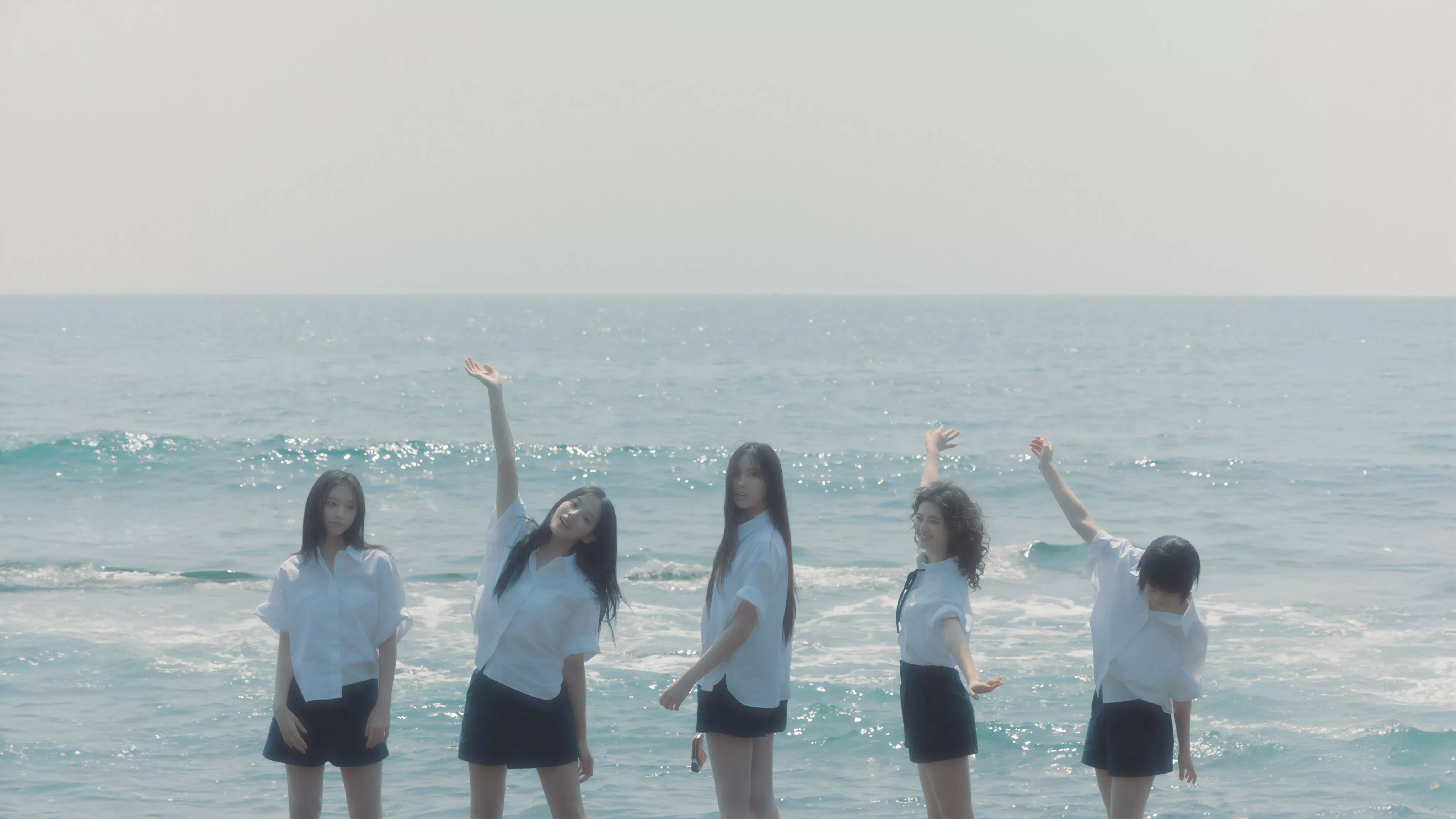 tim - #NewJeans 'Bubble Gum'