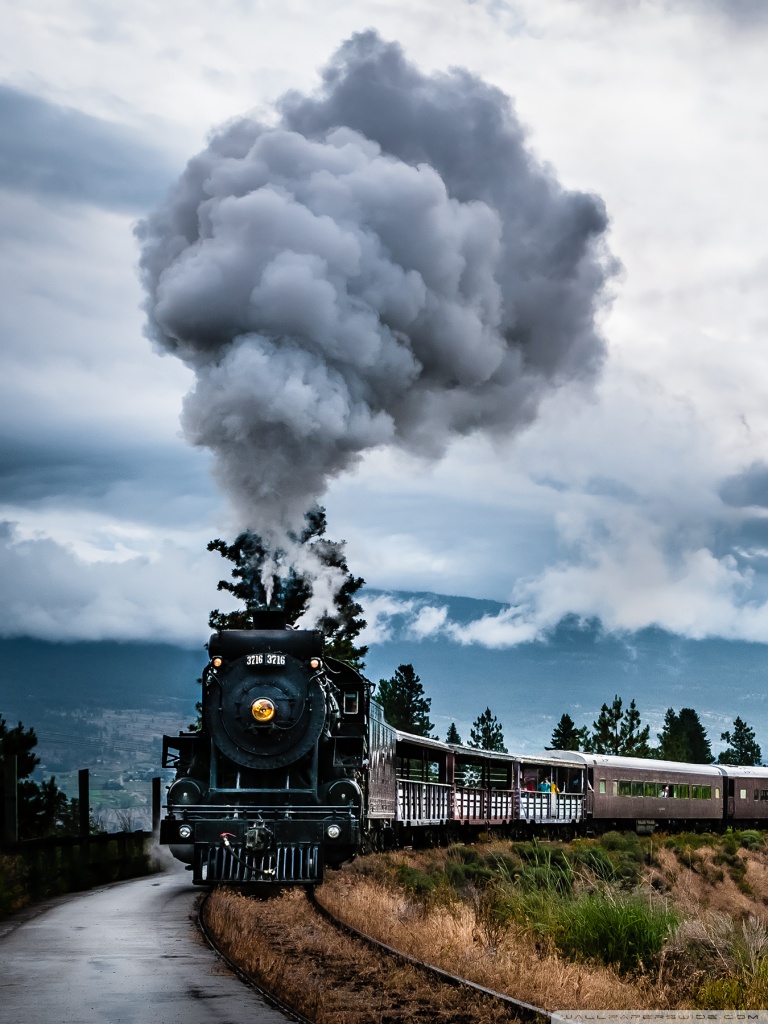 Old Train Ultra HD Desktop Background