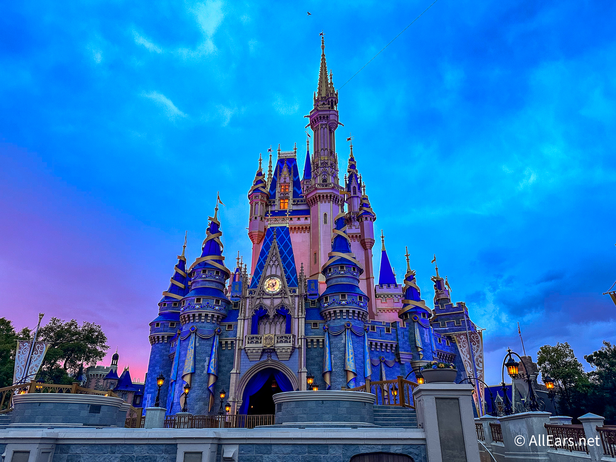 Stunning Disney World Wallpaper to