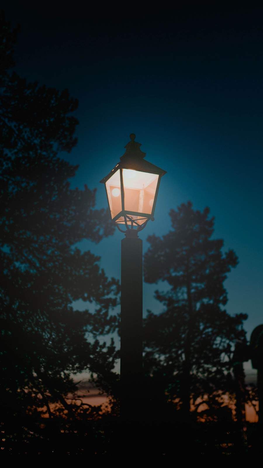 Night Light iPhone Wallpaper