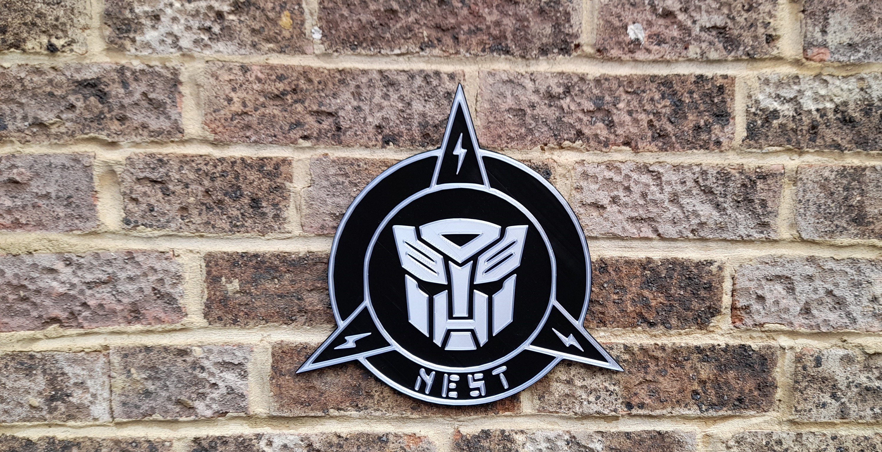 N.E.S.T Transformers Plaque Wall Decor