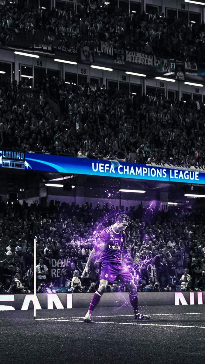 Cristiano Ronaldo celebrating