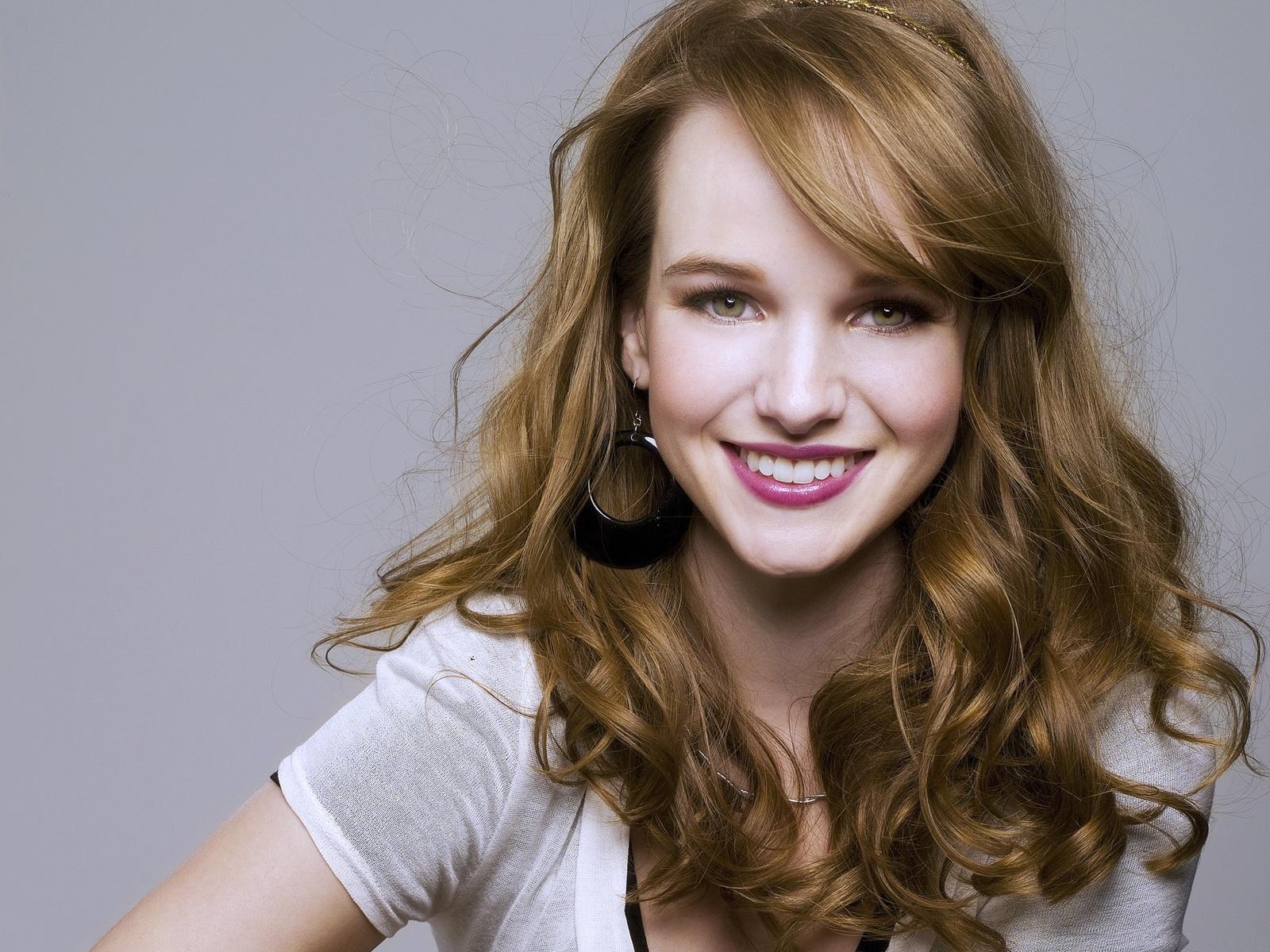 Kay Panabaker Wallpapers - Wallpaper Cave, image size:1600x1200