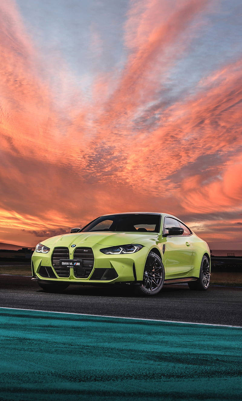 Download free Yellow Bmw M4 At Sunset