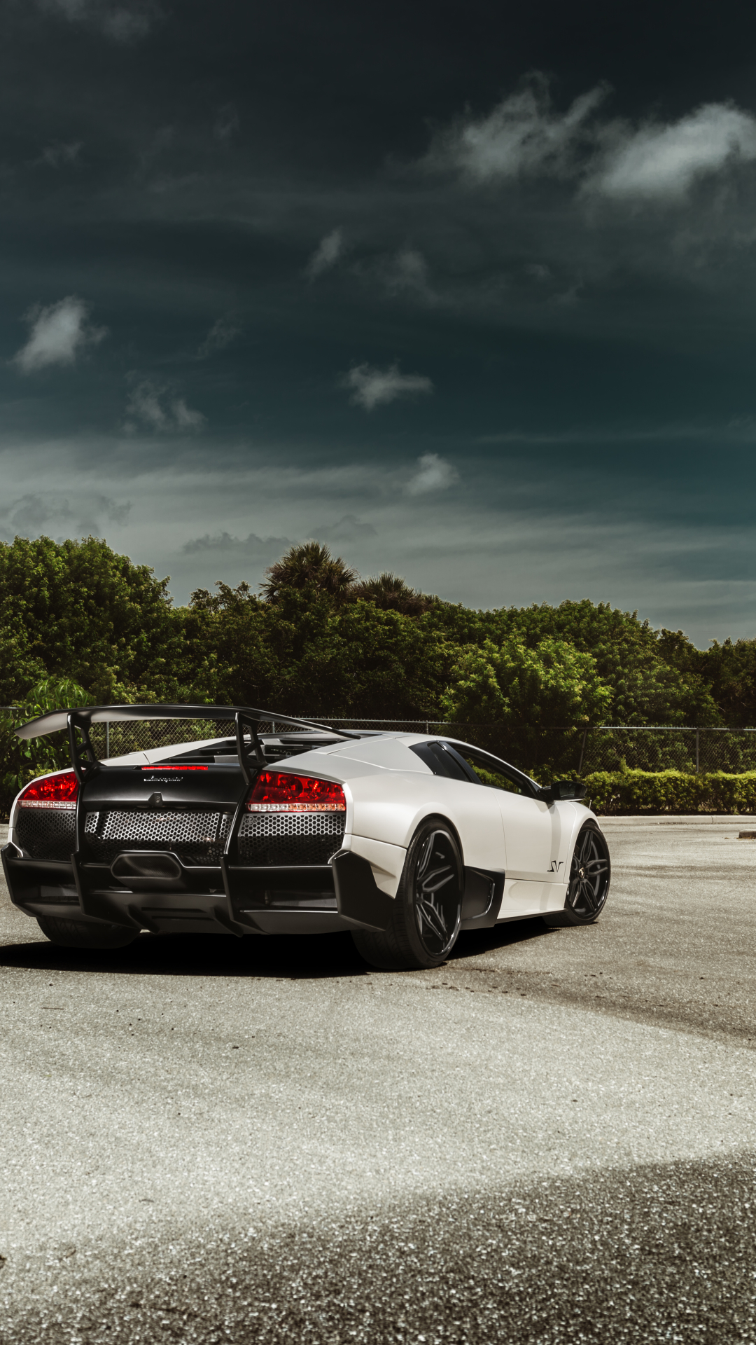 Lamborghini Murcielago iPhone Wallpaper