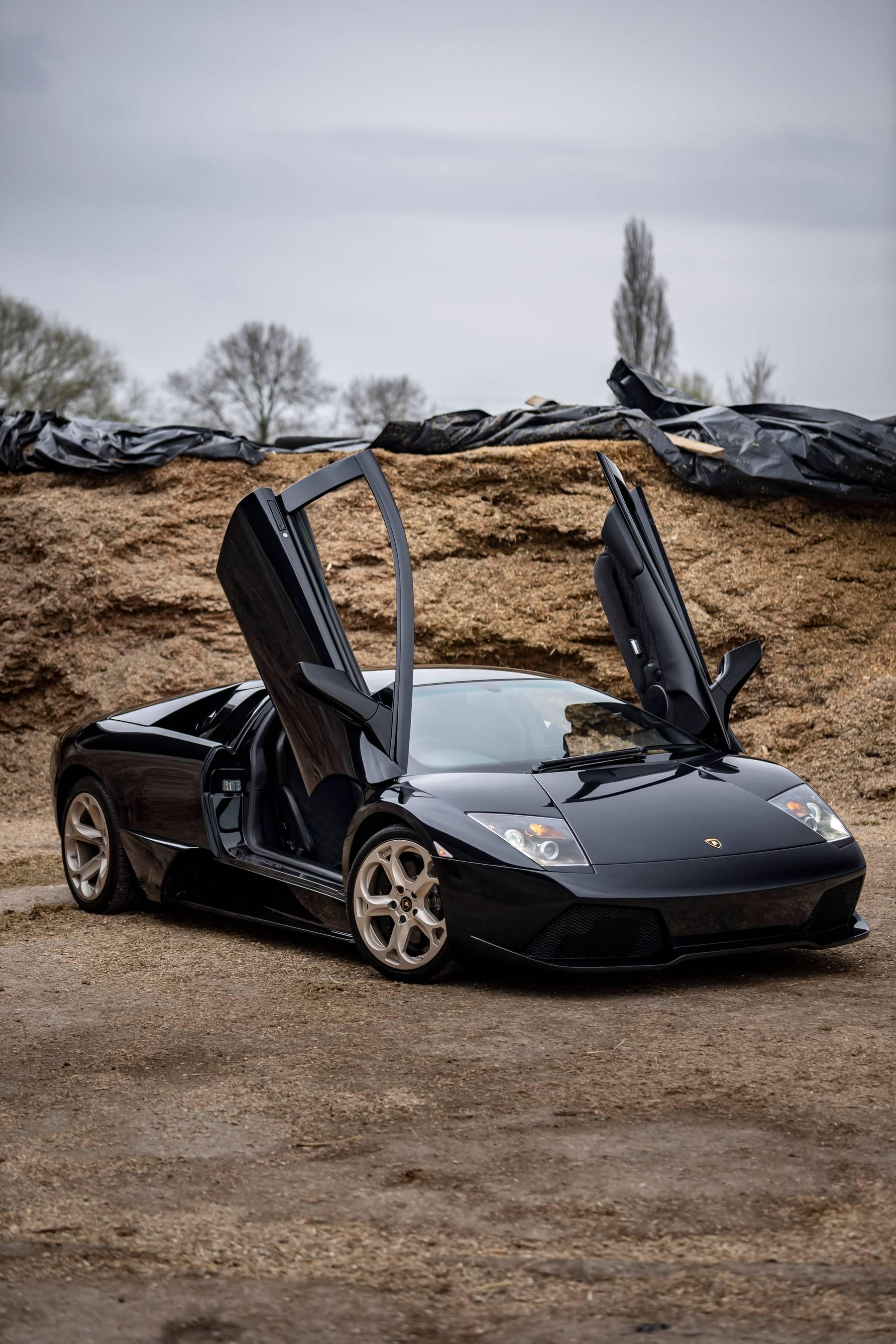 Lamborghini Murcielago LP640 1800×2700