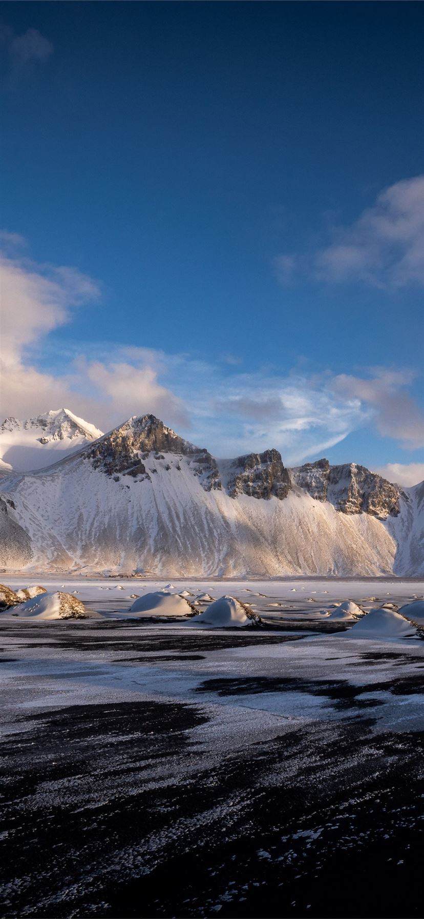 hofn vestrahorn clouds iceland