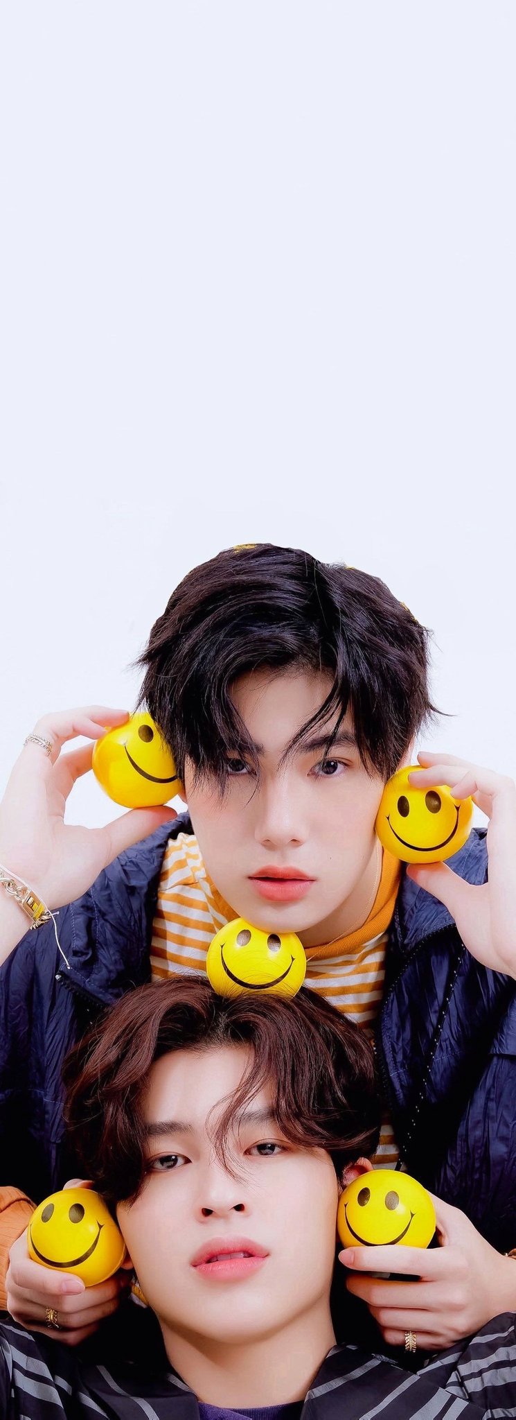 PondPhuwin Kazz magazine wallpaper