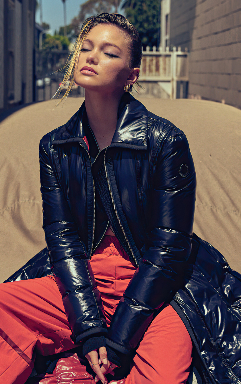 Download wallpaper 840x1336 olivia holt