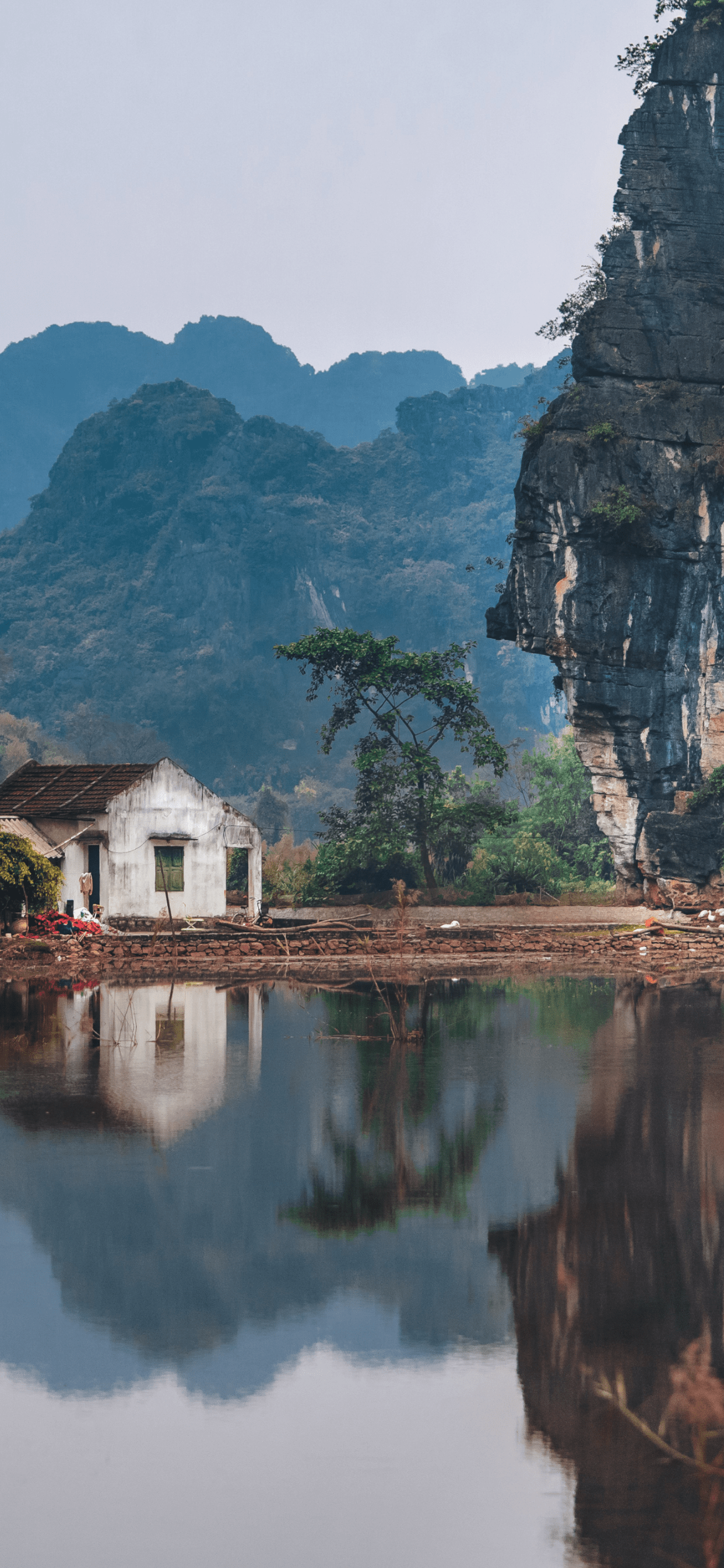 Vietnam Wallpaper for iPhone 11, Pro