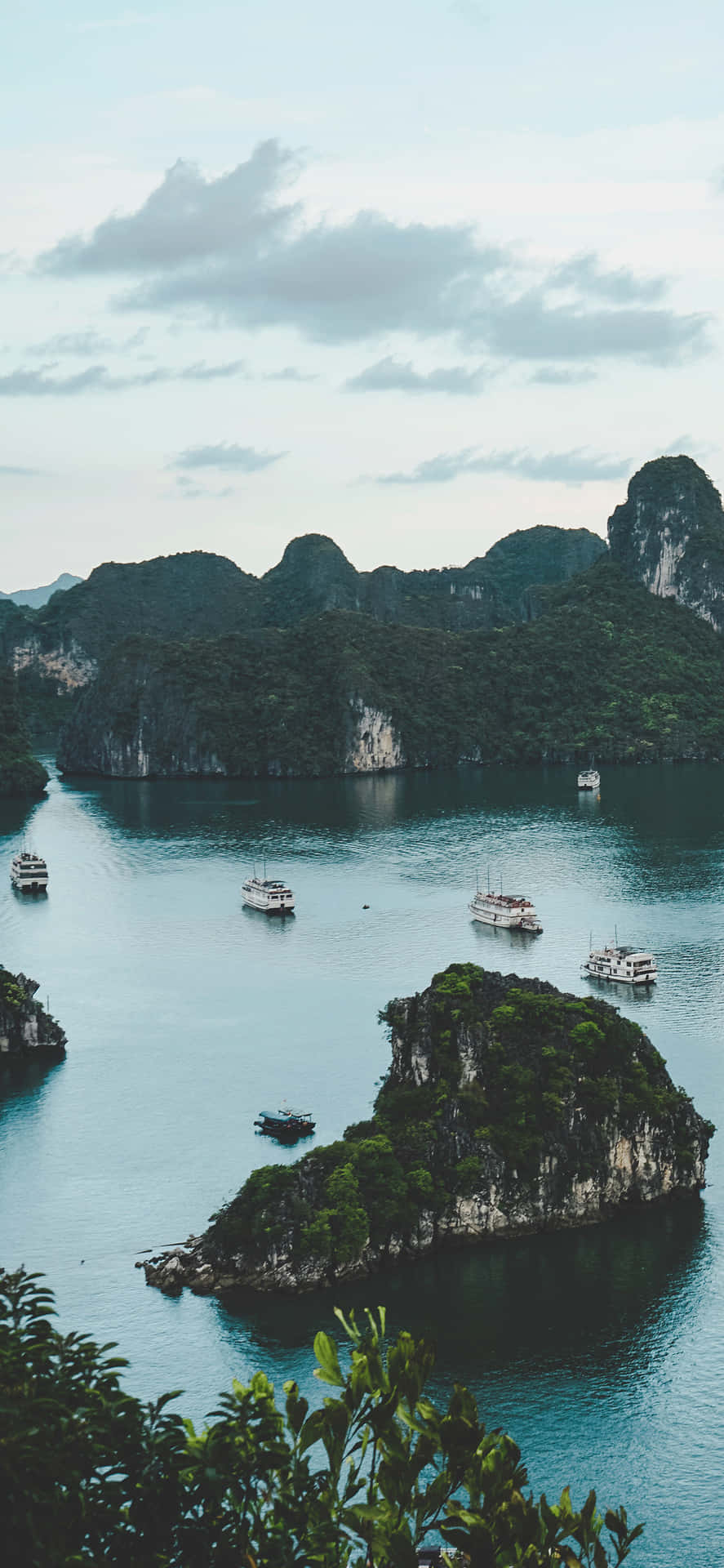 Halong Bay Wallpaper