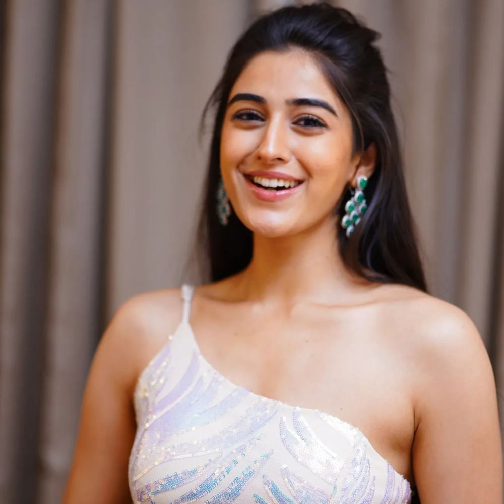 Sakshi Vaidya: తెలుగు తెరపై సందడి