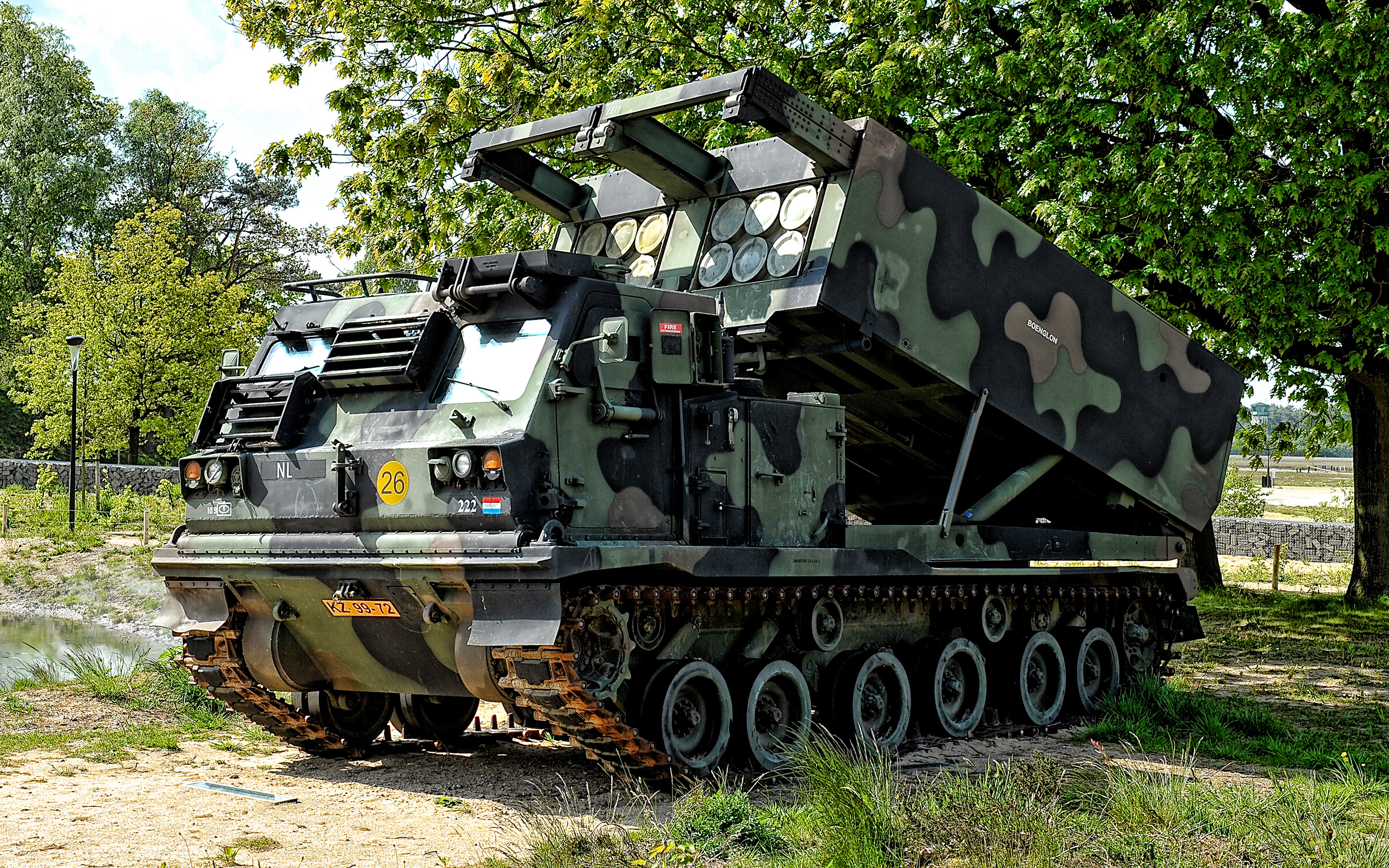 Download wallpaper M270 MLRS, Multiple