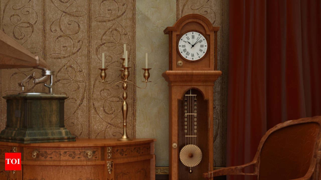The grandfather clock strikes back