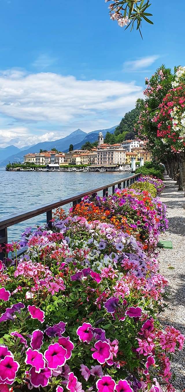 A Guide to Lake Como. Dare, Dream