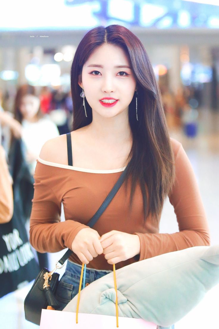 EVERGLOW Sihyeon