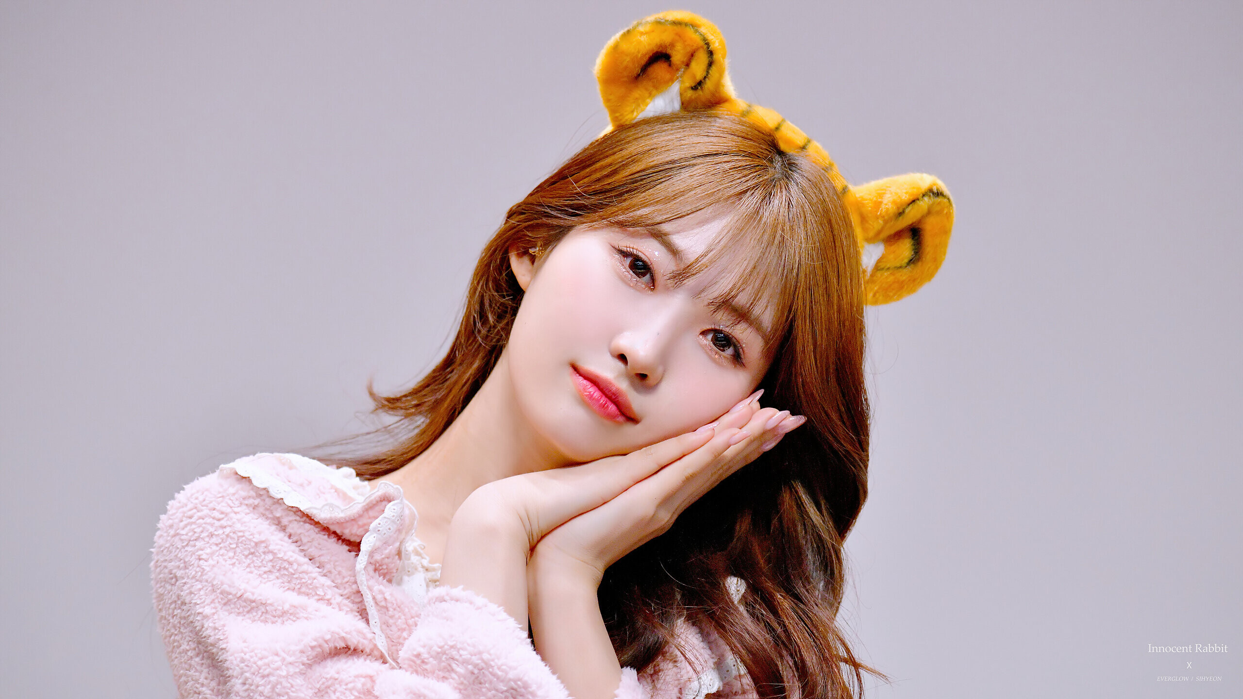 EVERGLOW Sihyeon