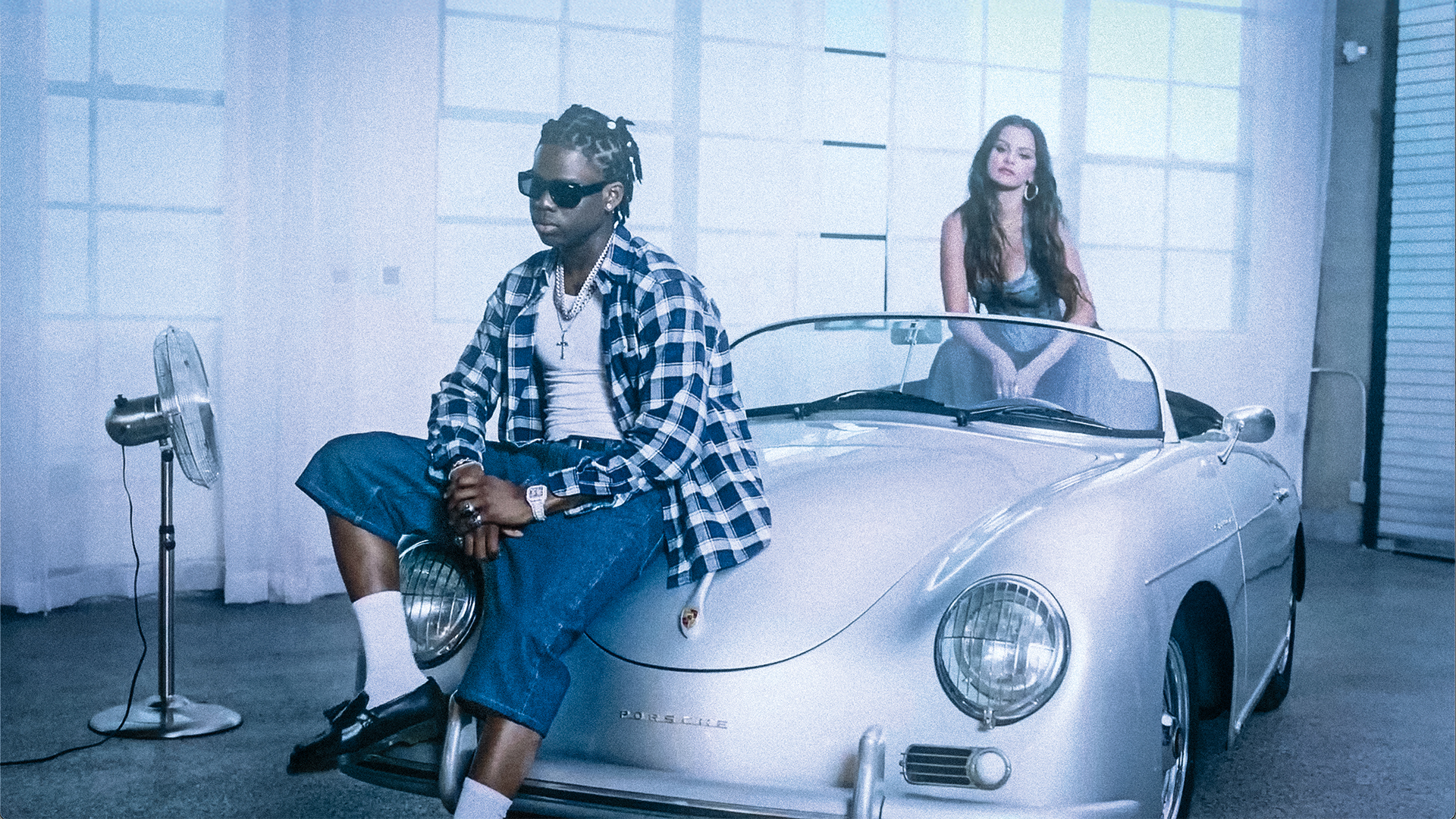 Universal Buys Majority Stake in Mavin