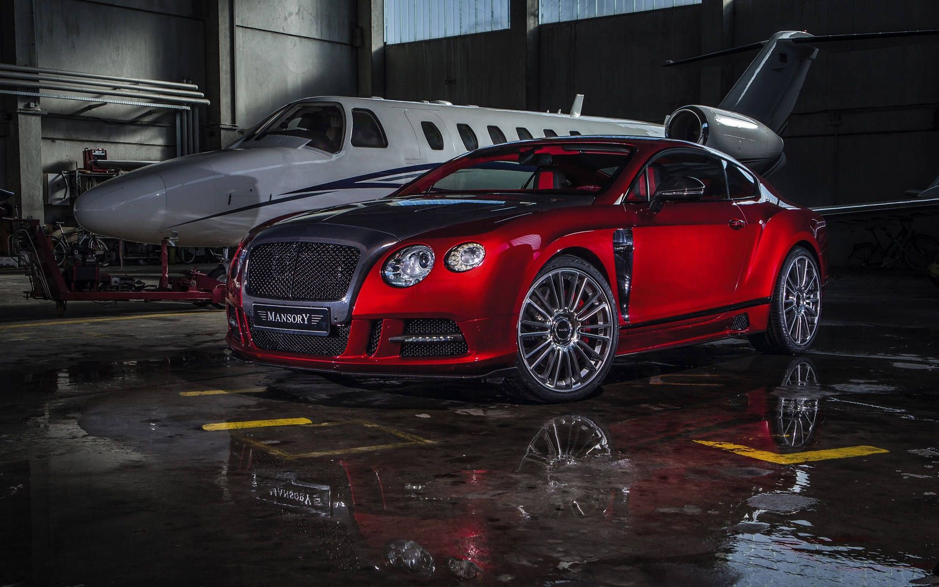 Download free Red Bentley Mansory