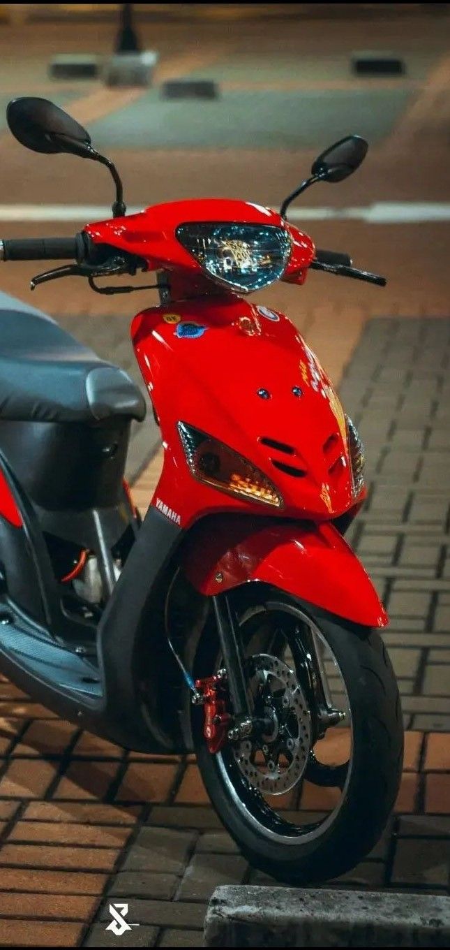 Mio 1 Red Phone Wallpaper