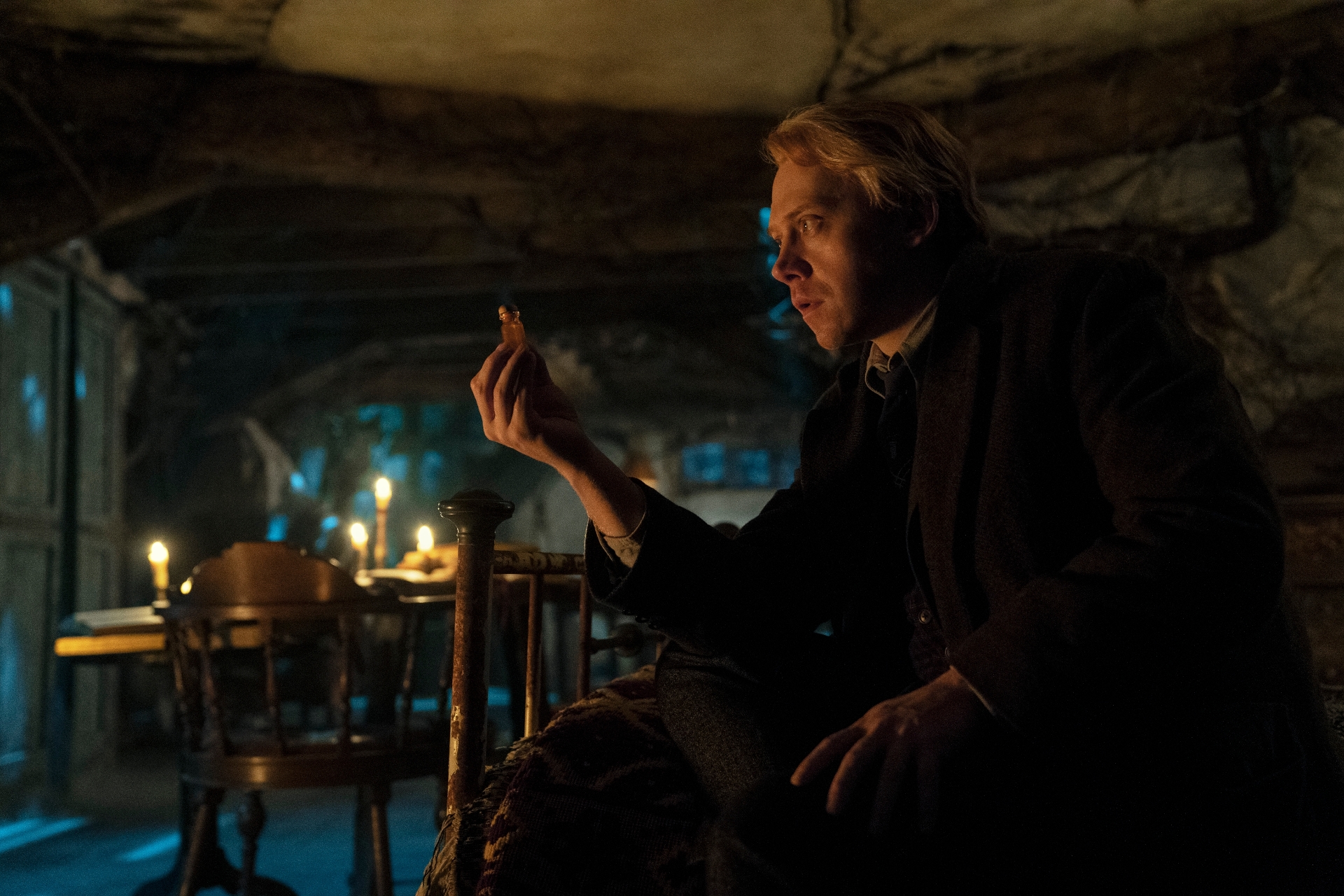 Eerie HD Wallpaper: Guillermo del Toro