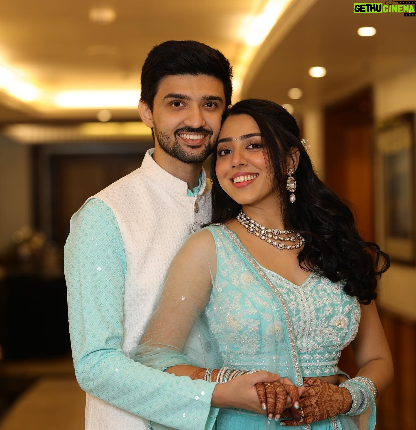 Jheel Mehta Most Liked Photo and Posts